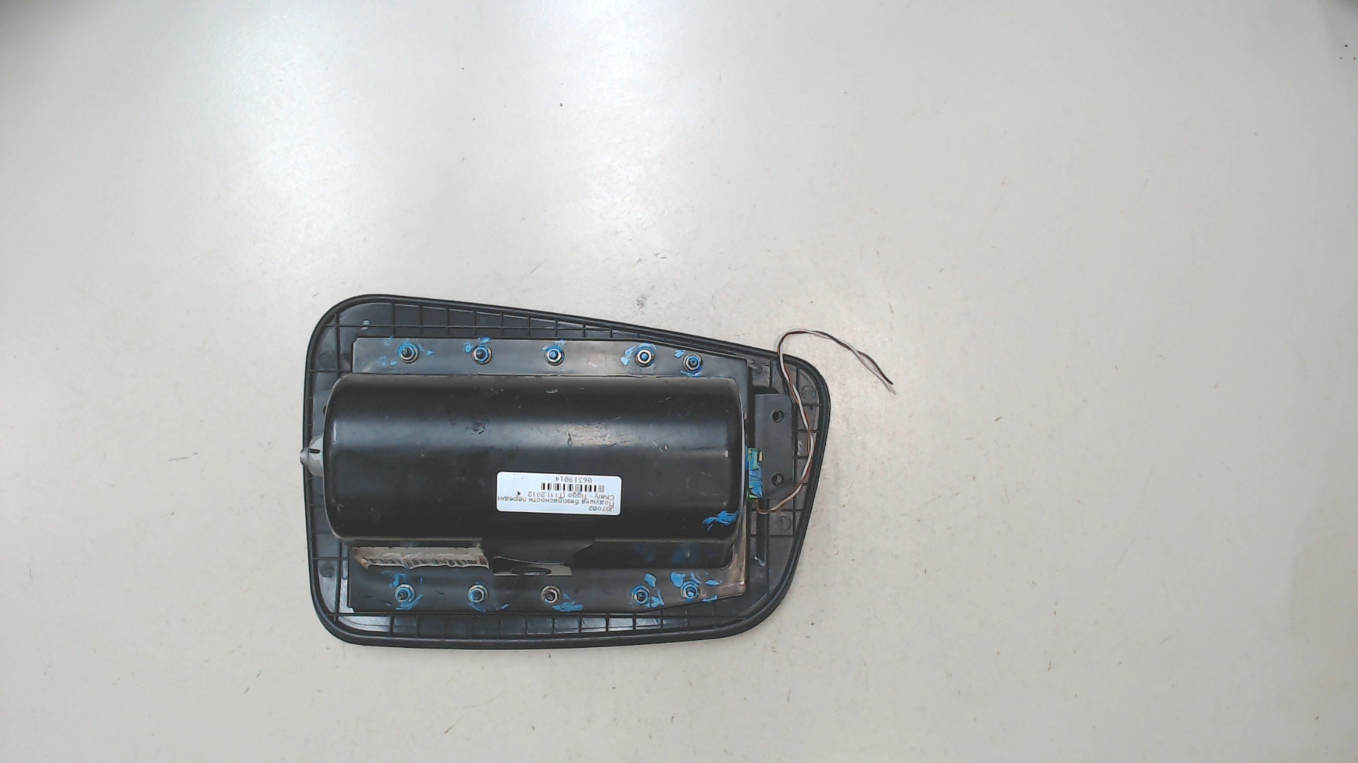 Подушка безопасности пассажирская (в торпедо)