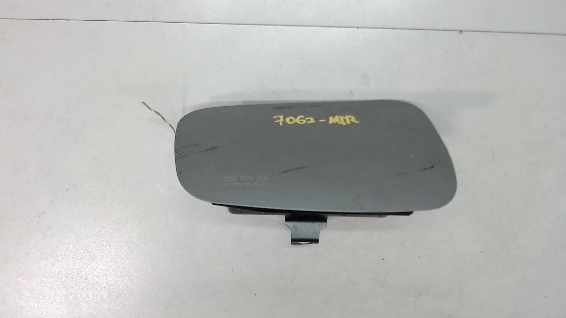 Подушка безопасности пассажирская (в торпедо)