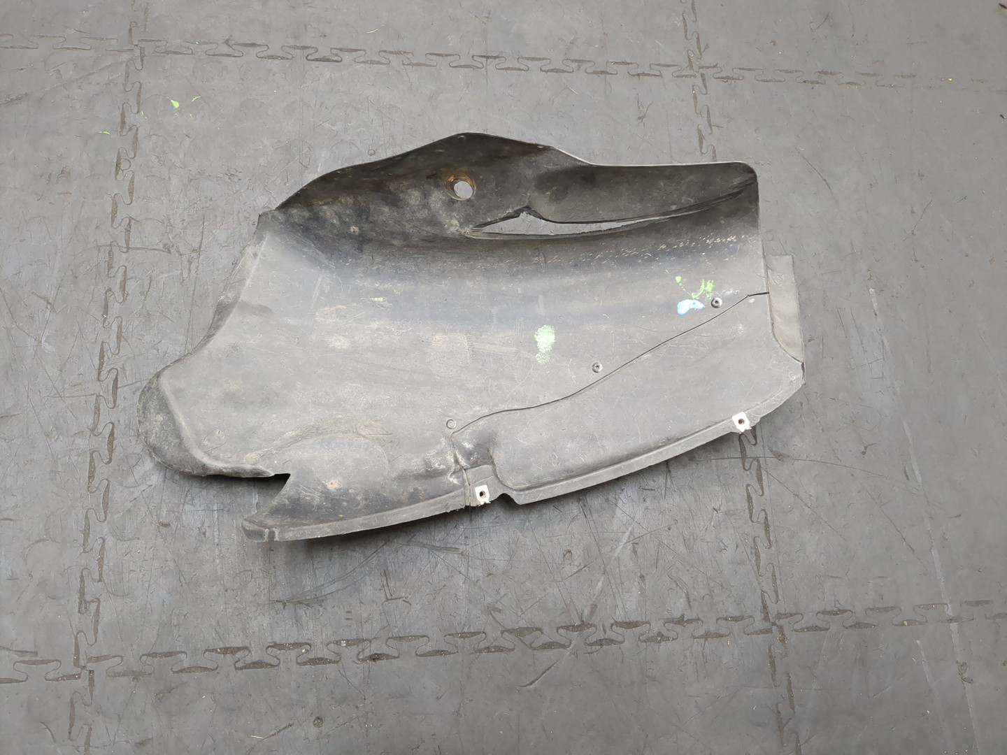 Локер передний левый