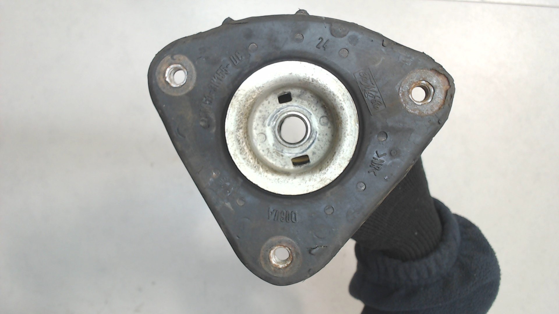 Опора переднего амортизатора верхняя