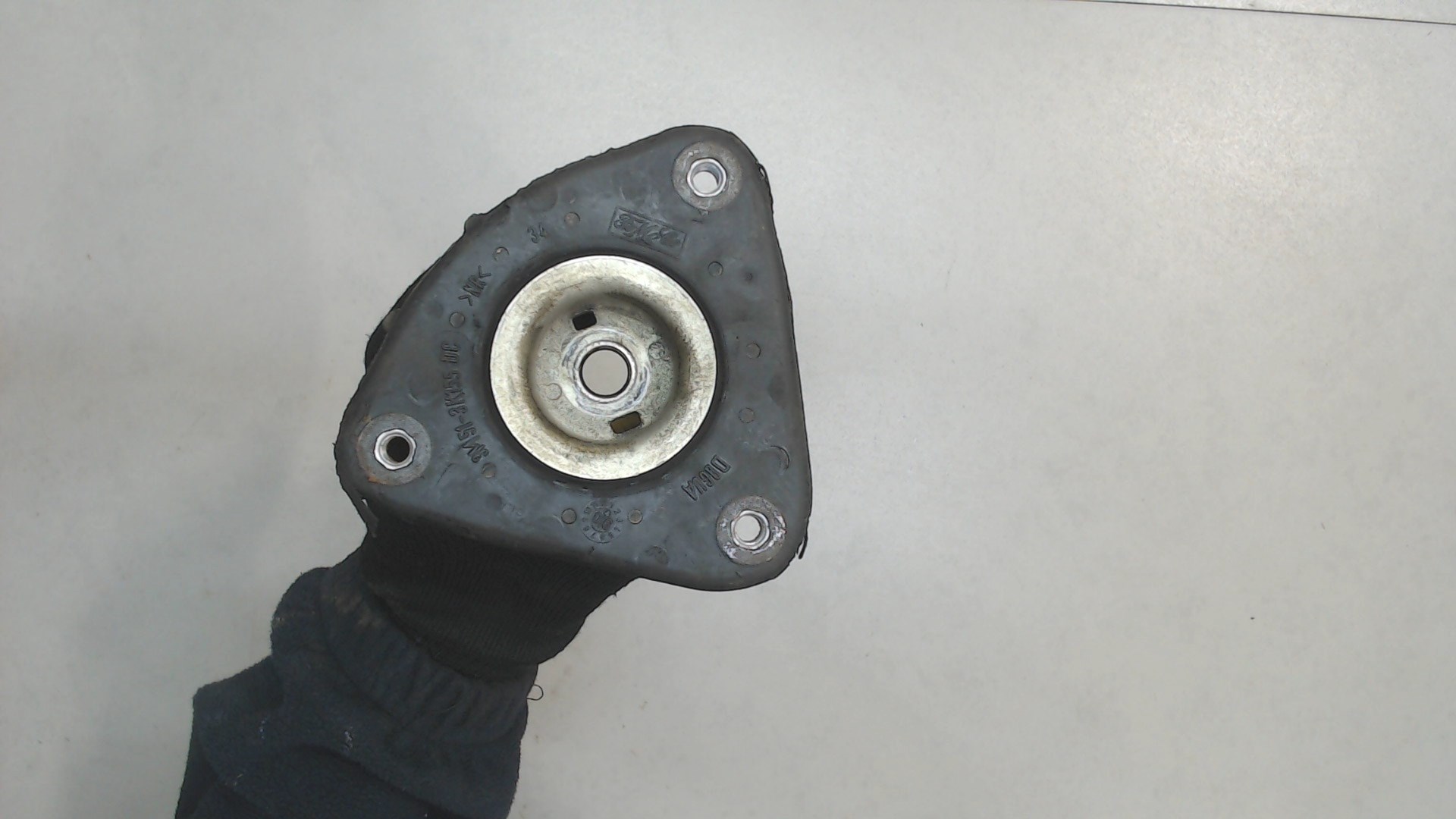 Опора переднего амортизатора верхняя