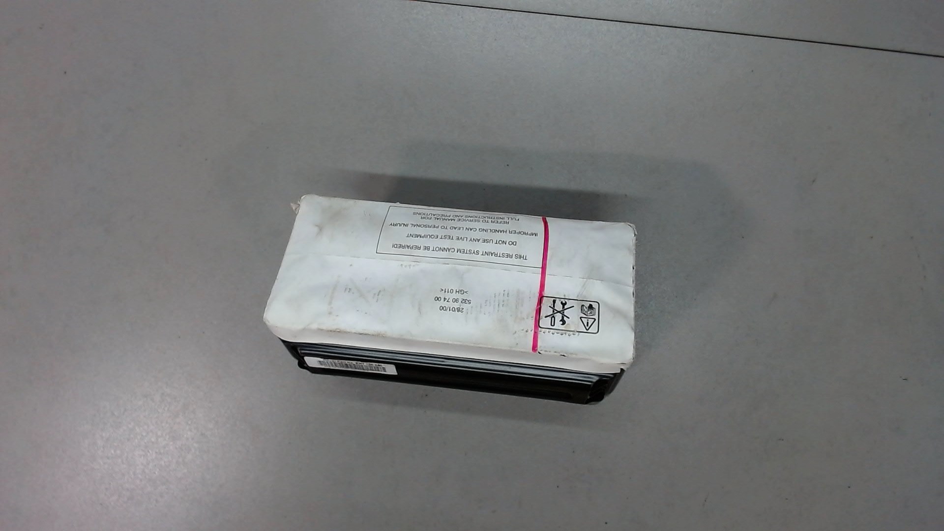 Подушка безопасности пассажирская (в торпедо)