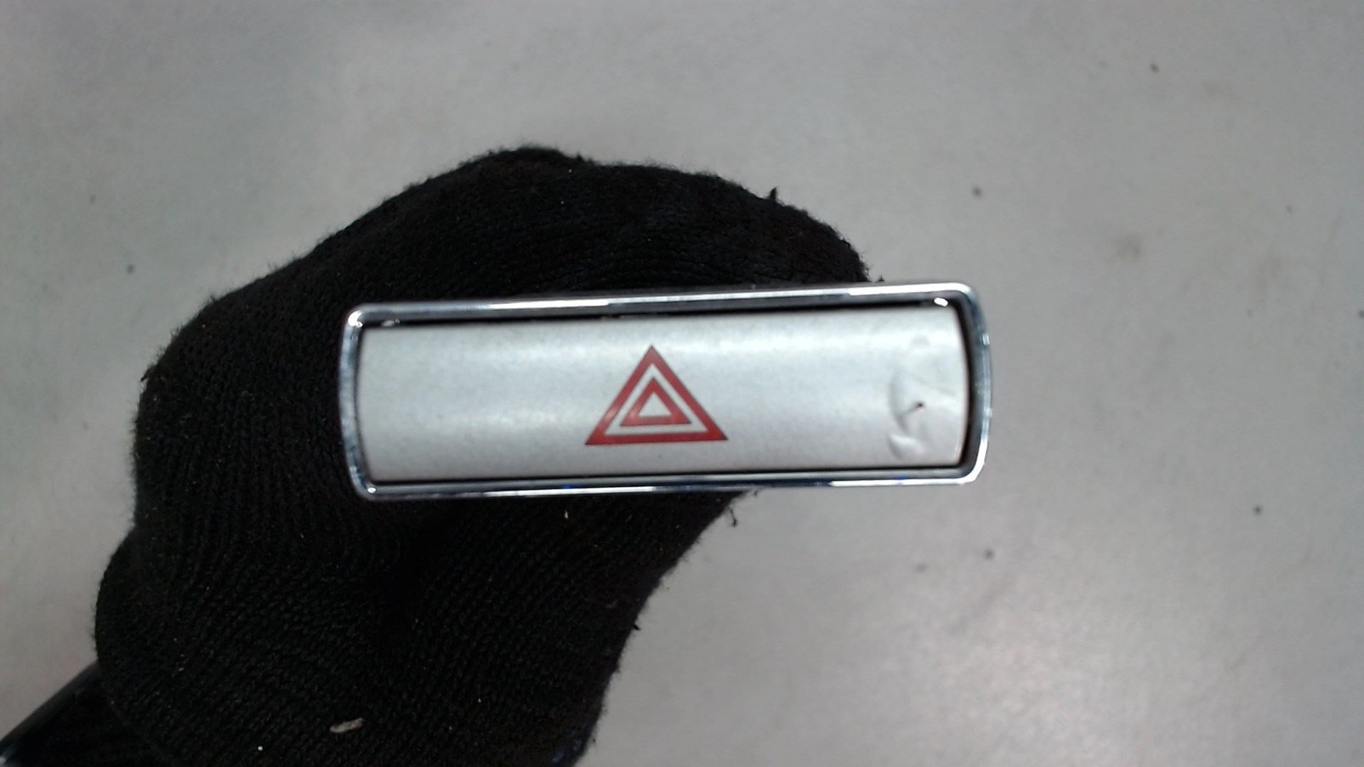 Кнопка аварийной остановки