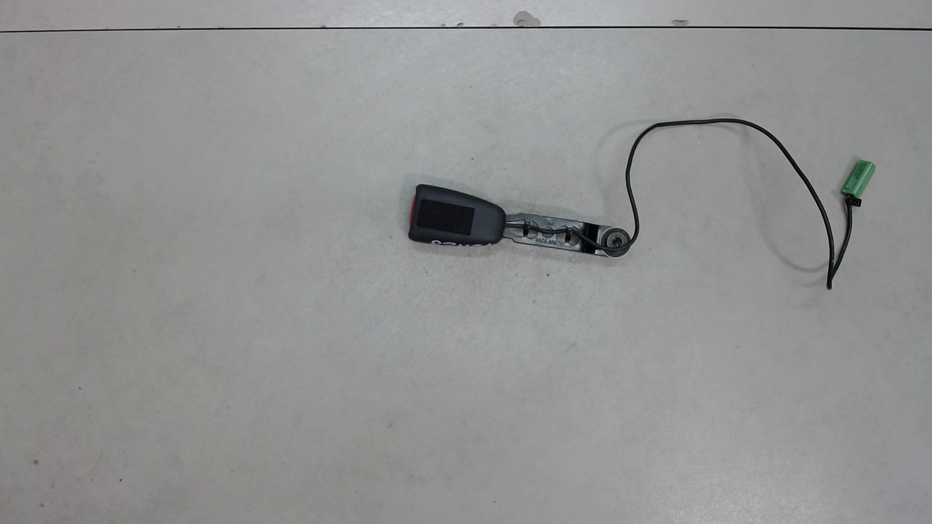 Ответная часть ремня безопасности