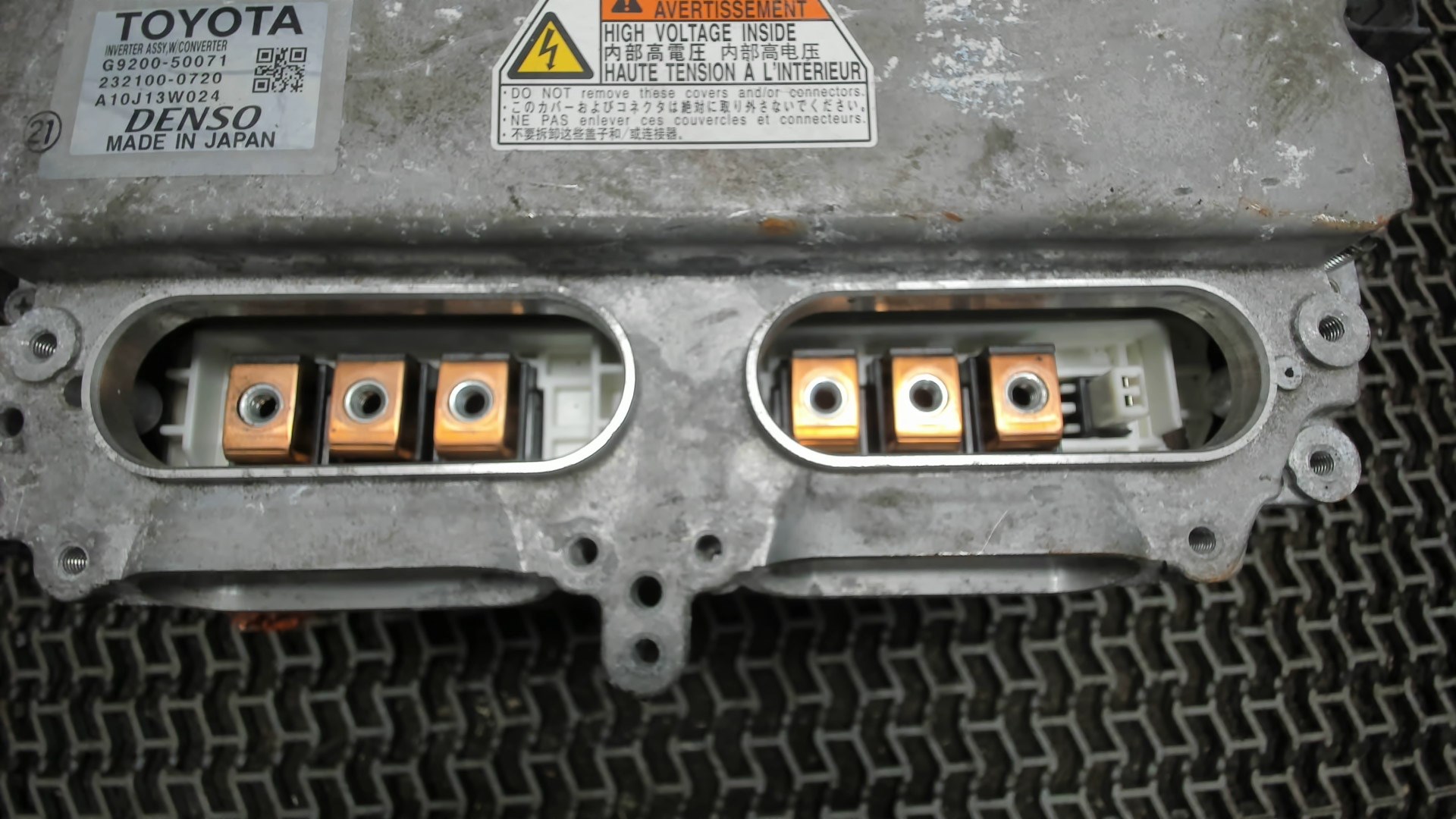 Преобразователь напряжения (адаптер)