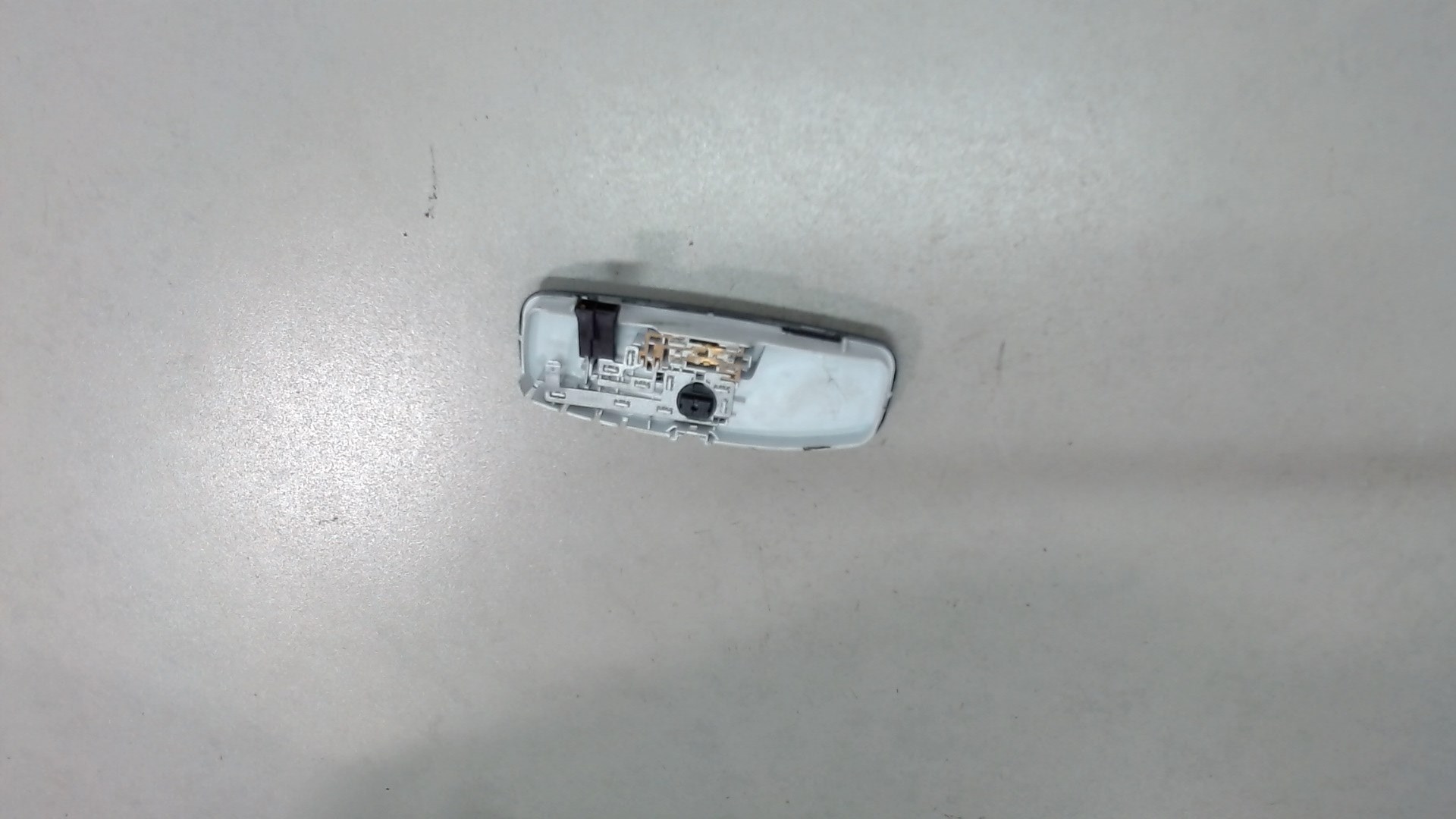 Плафон салонный