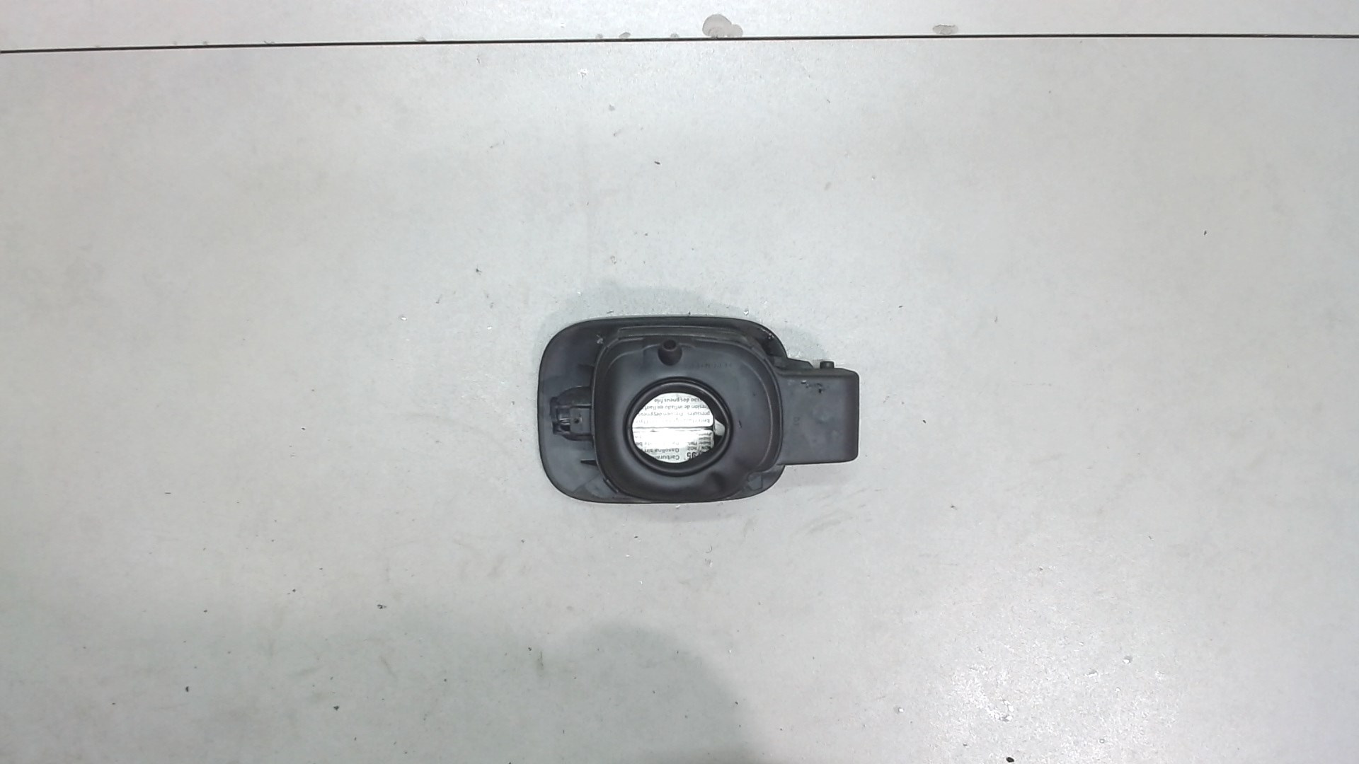 Лючок бензобака