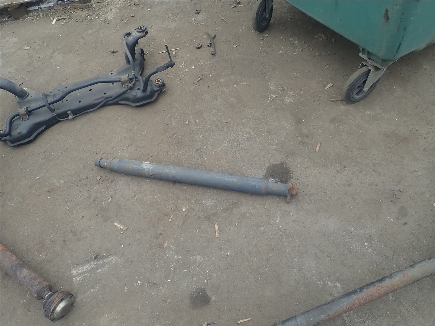 Вал карданный задний