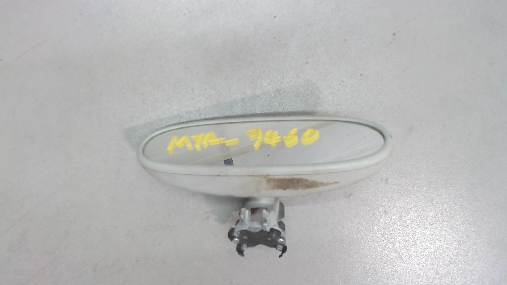 Зеркало заднего вида