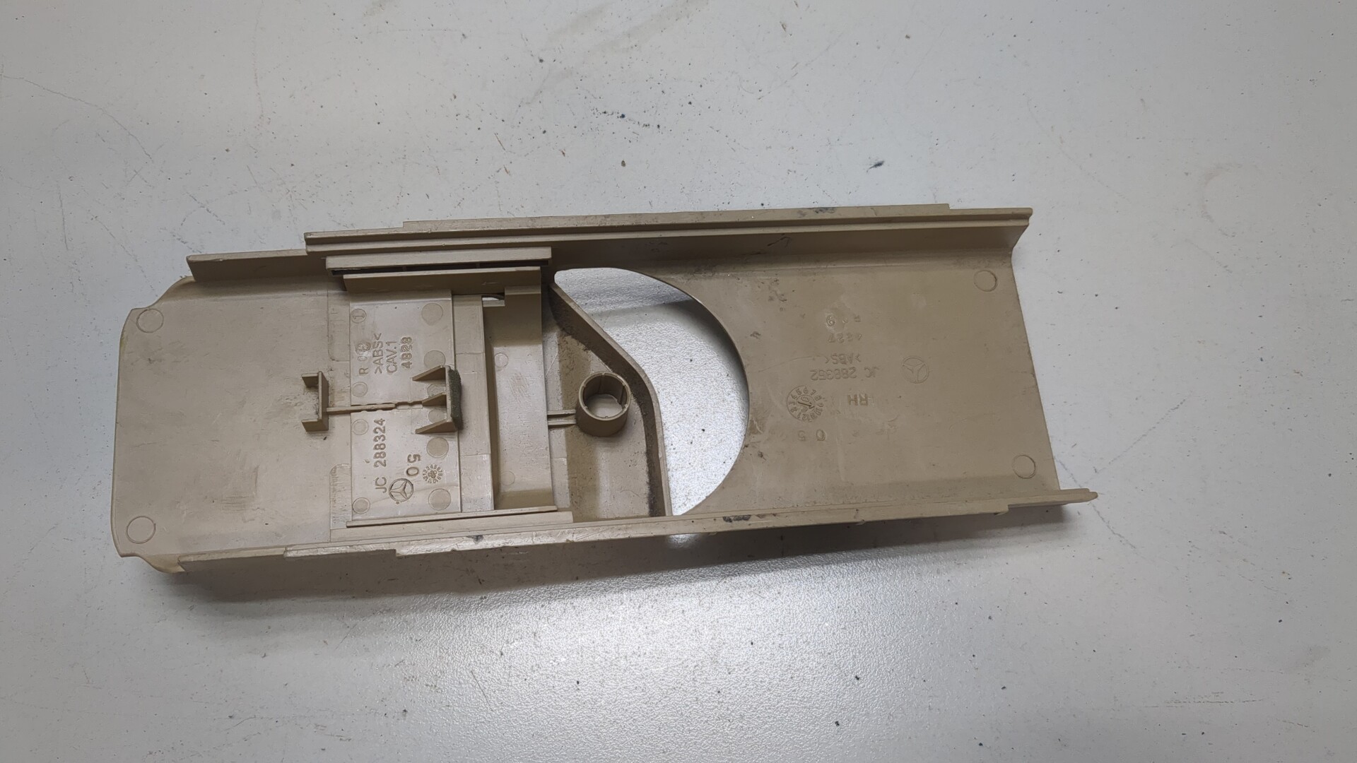 Обшивка стойки