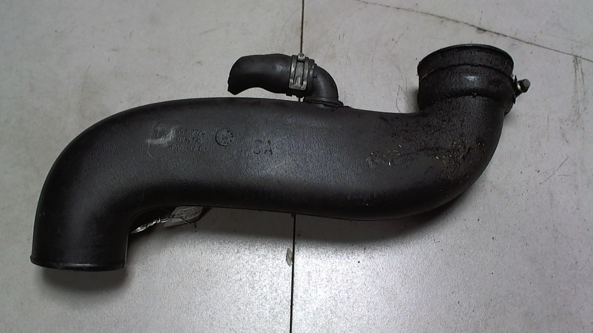 Патрубок воздушного фильтра