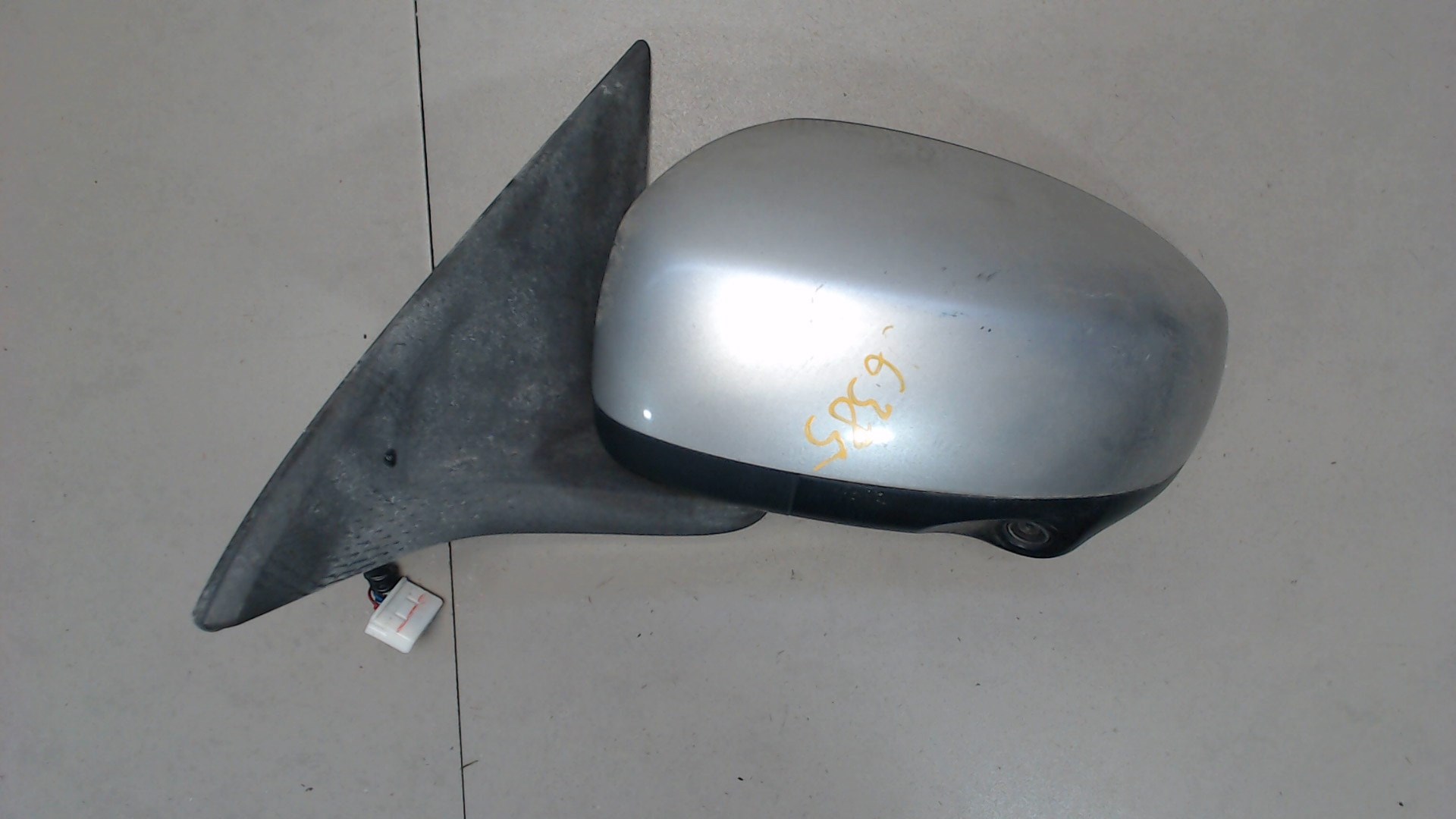 Зеркало левое электрическое