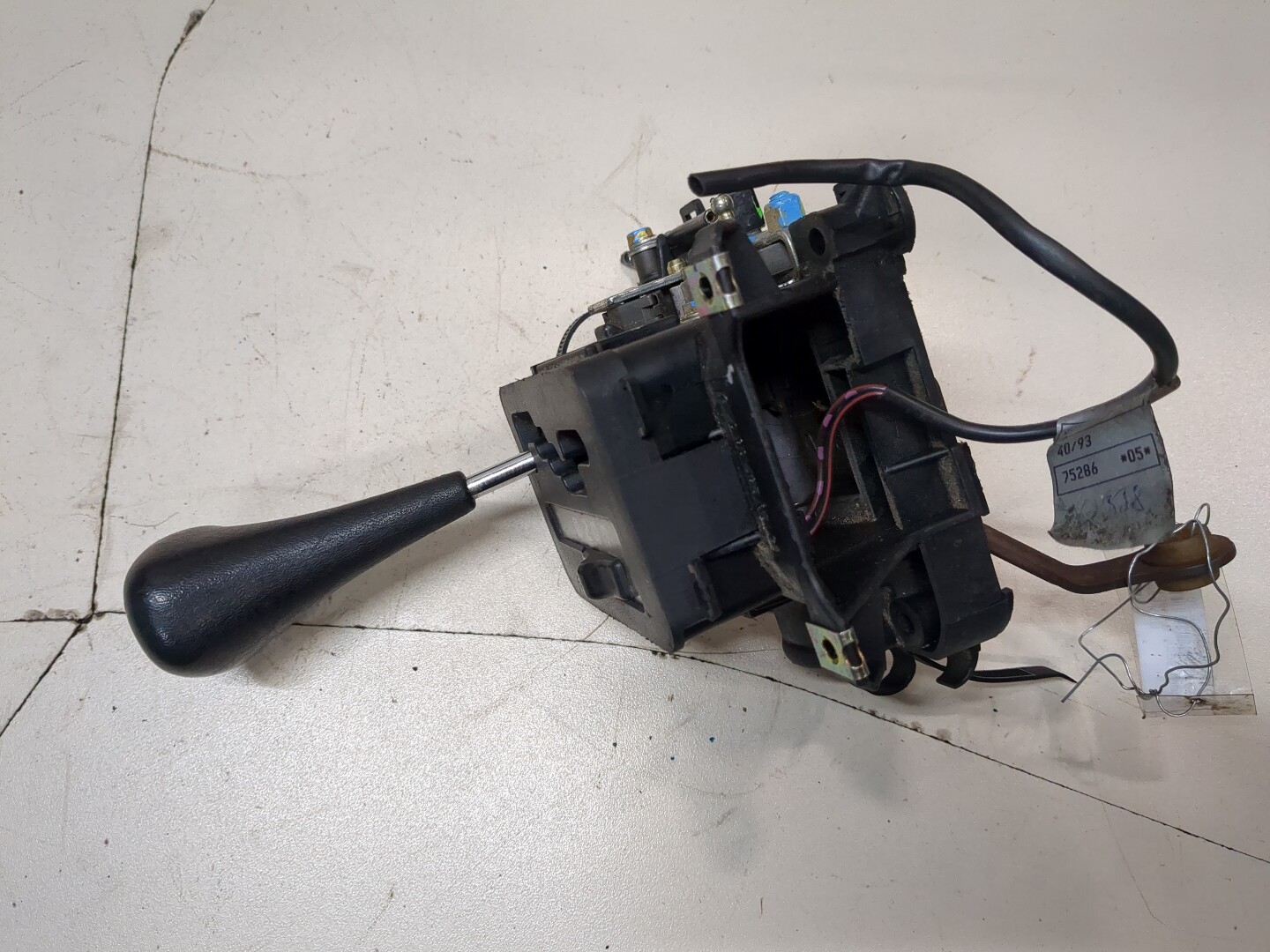 Кулиса МКПП / АКПП