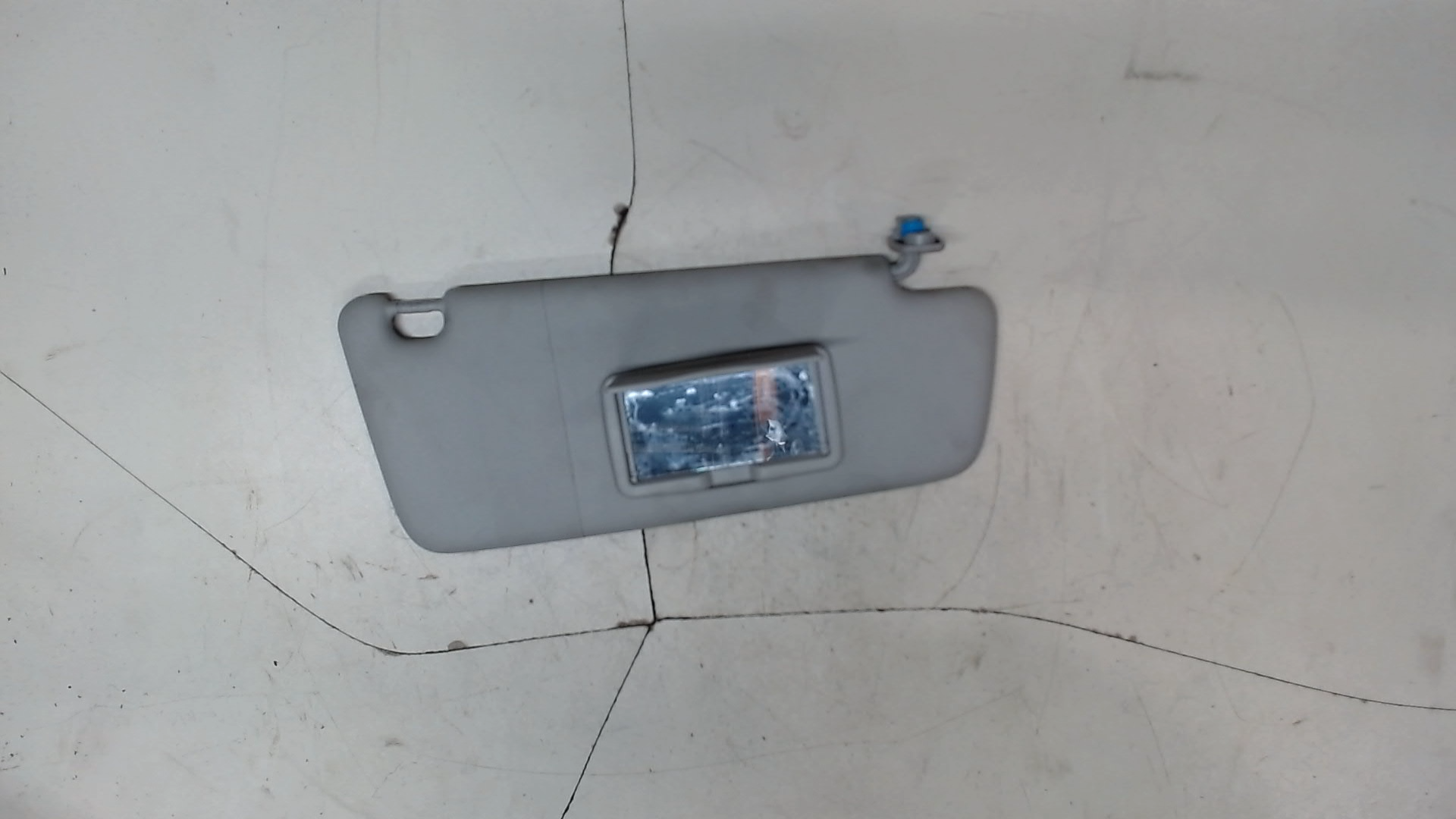 Козырек солнцезащитный