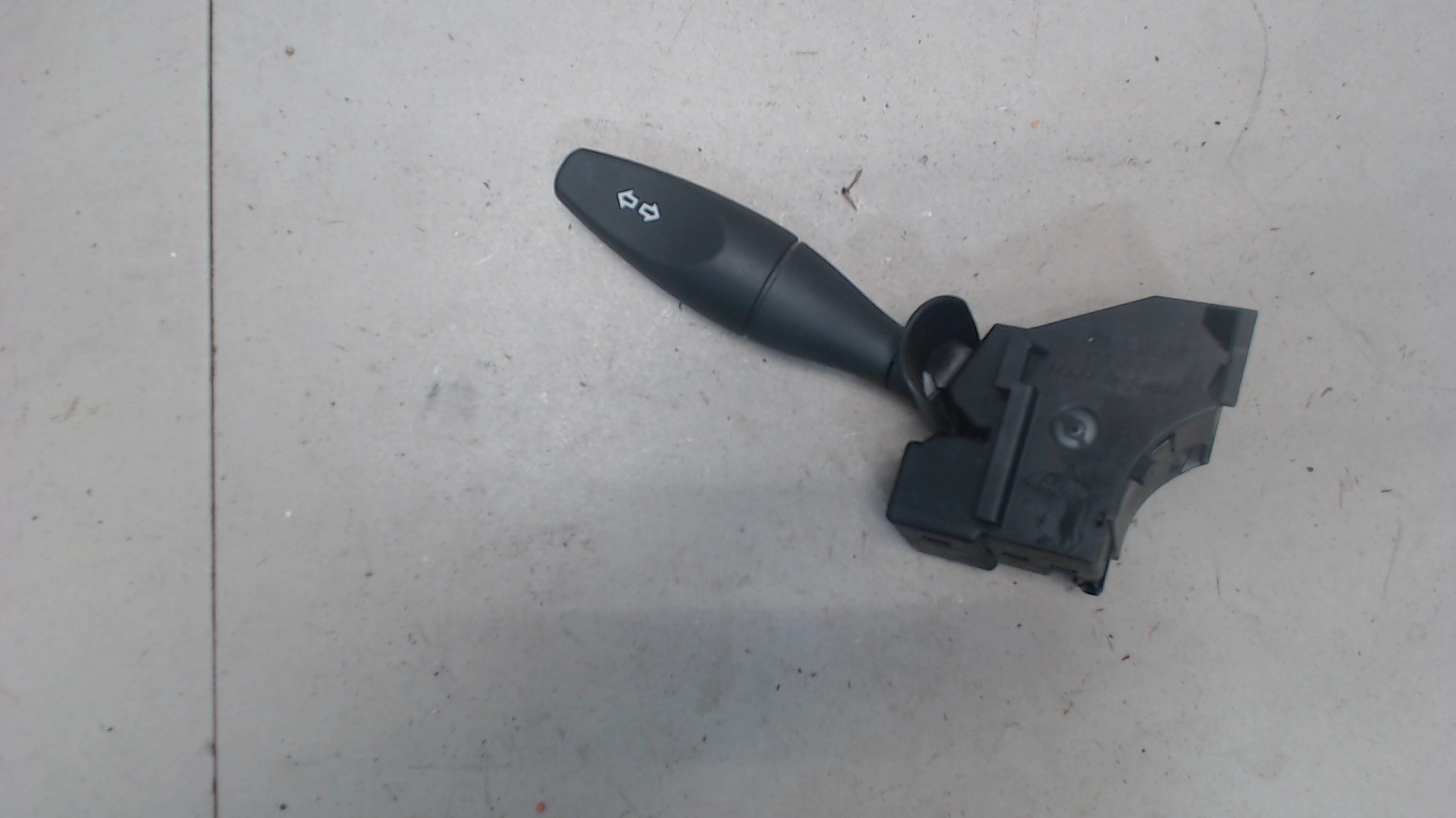 Переключатель поворотов подрулевой