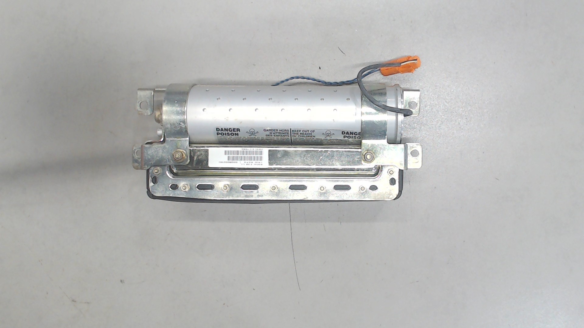 Подушка безопасности пассажирская (в торпедо)
