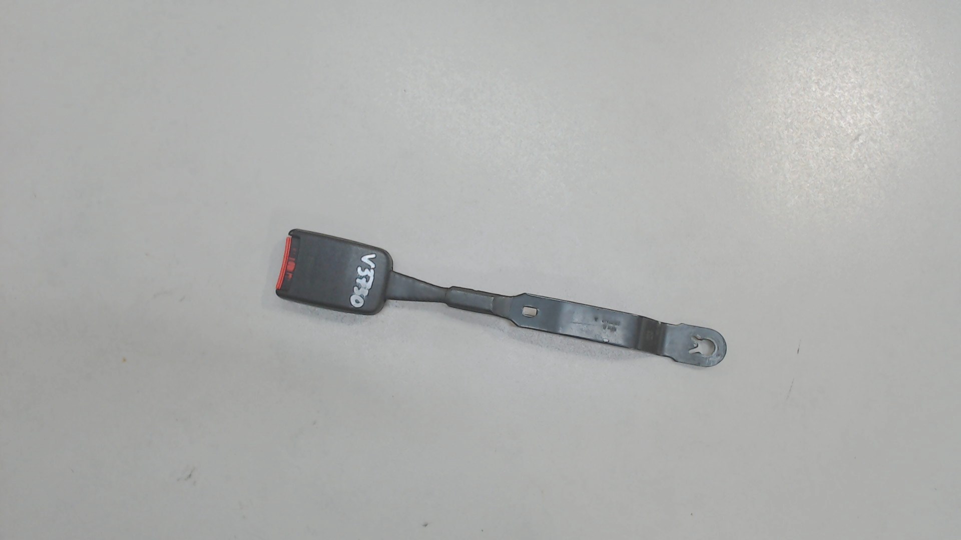 Ответная часть ремня безопасности