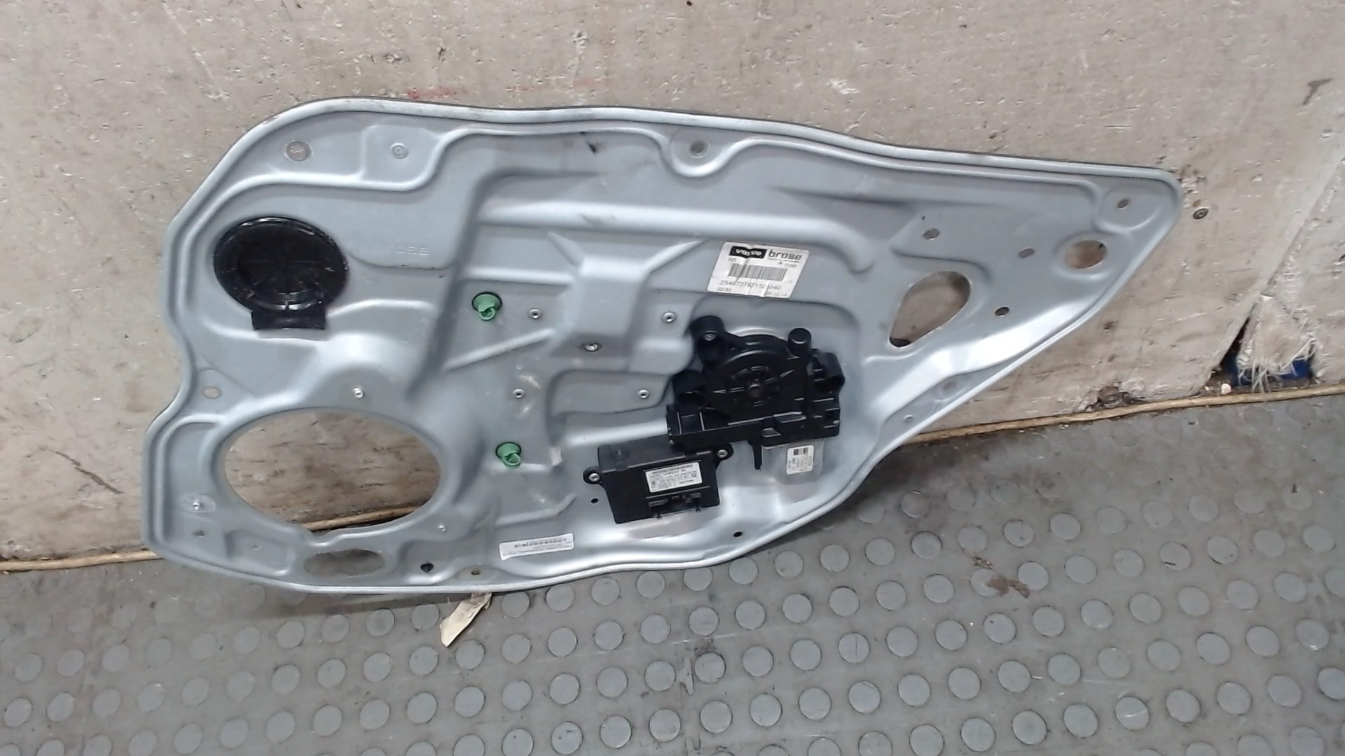 Стеклоподъемник электр. задний правый