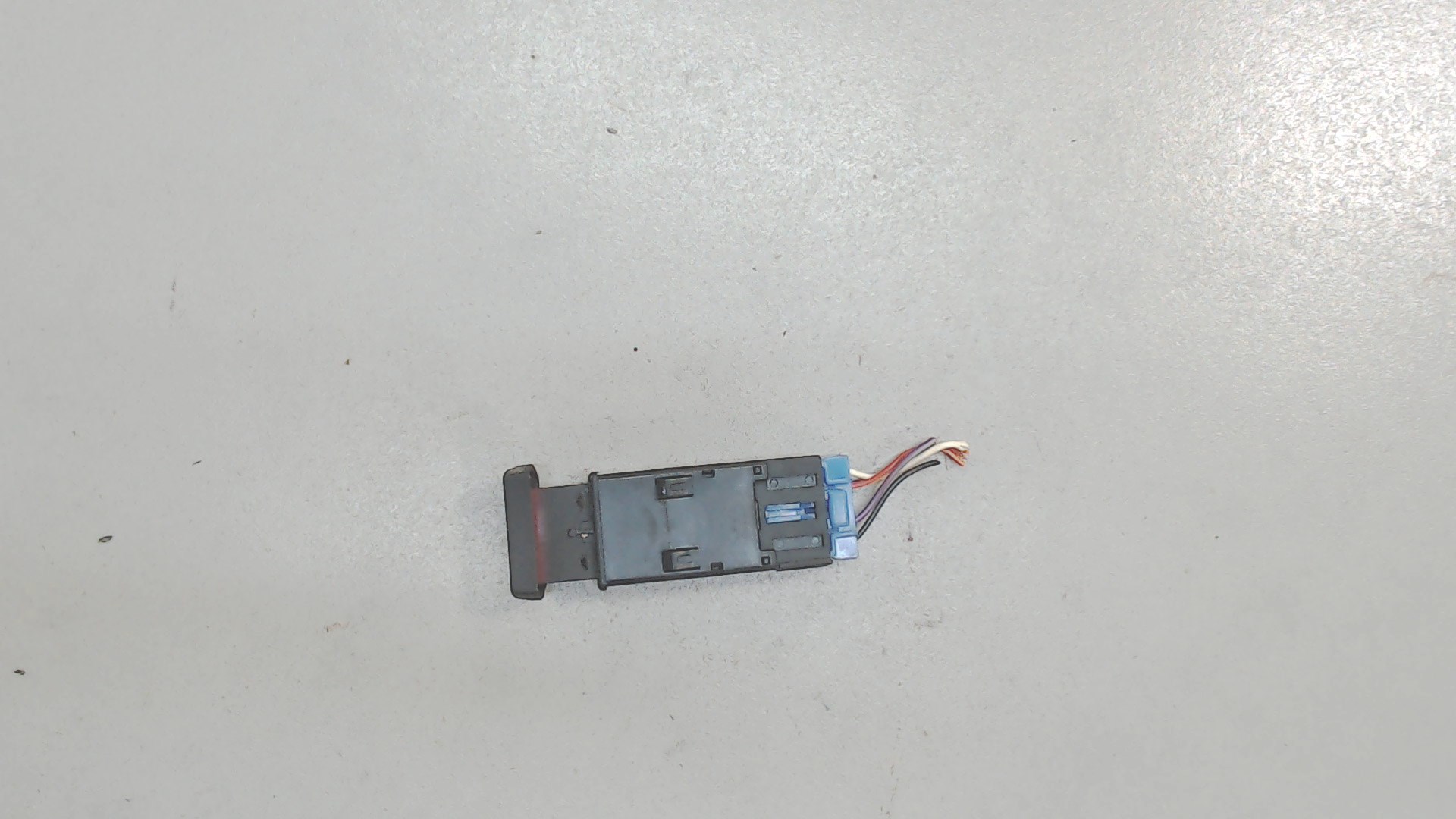 Кнопка переключения режимов подвески