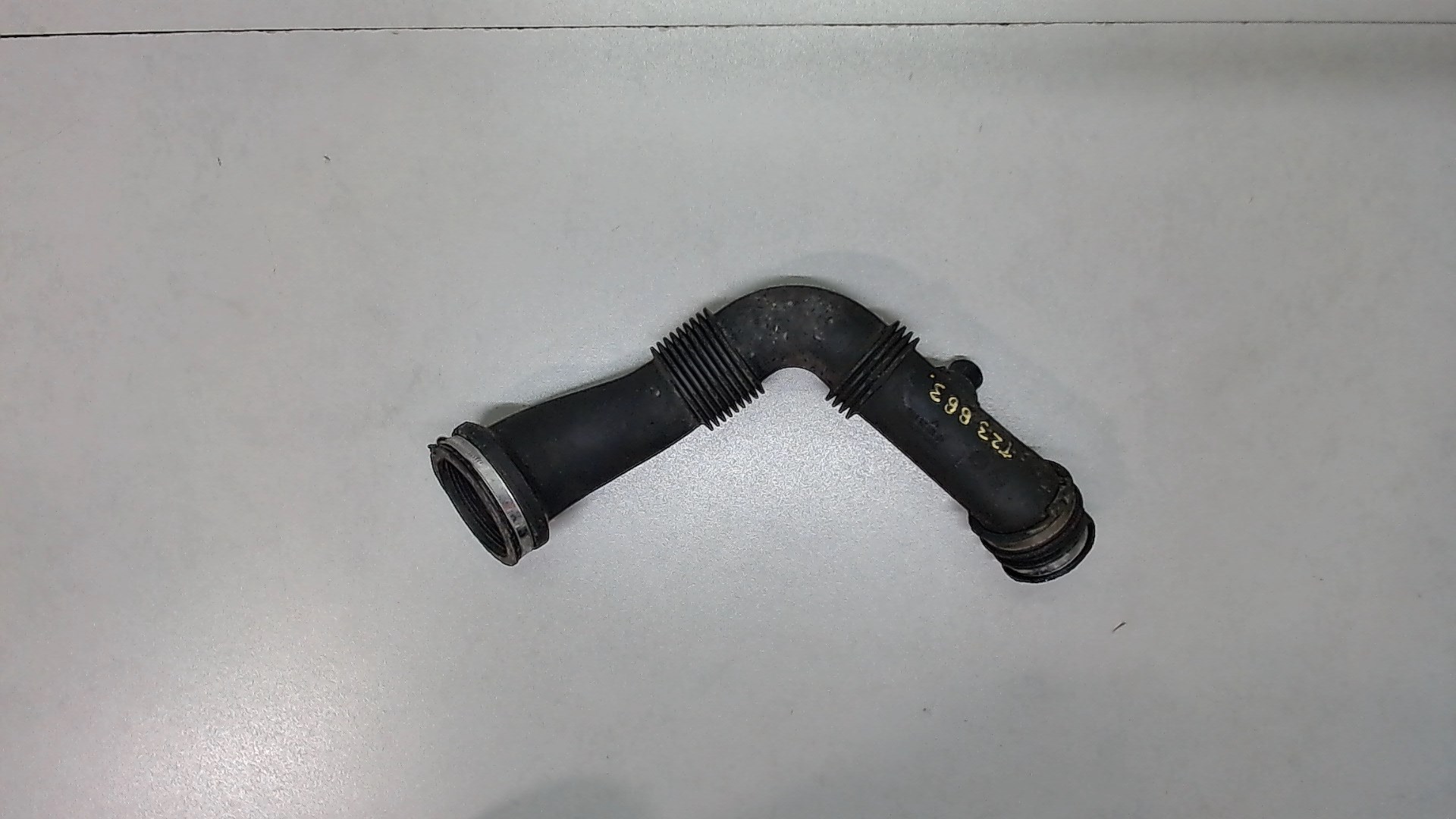 Патрубок воздушного фильтра