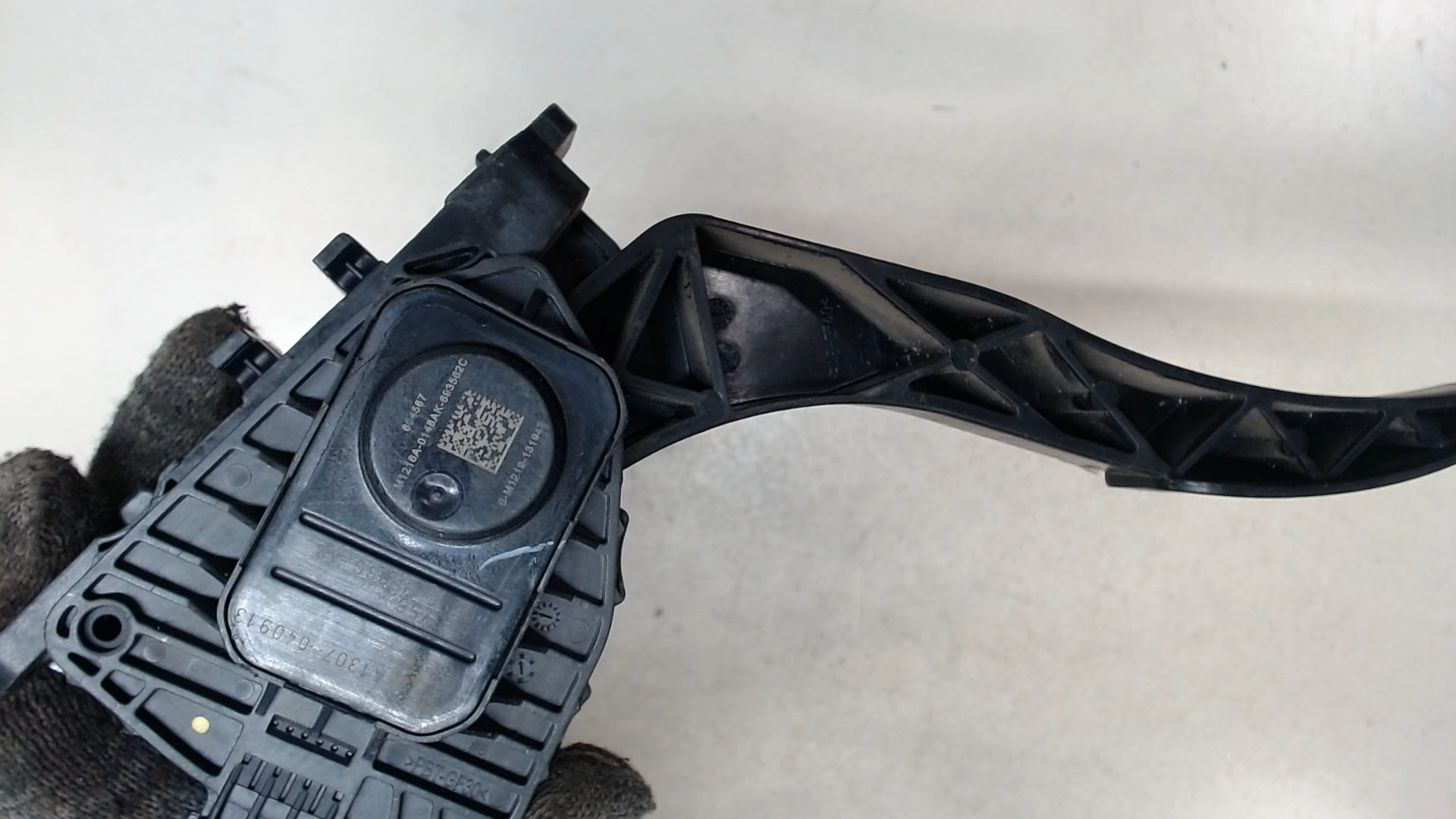 Педаль газа