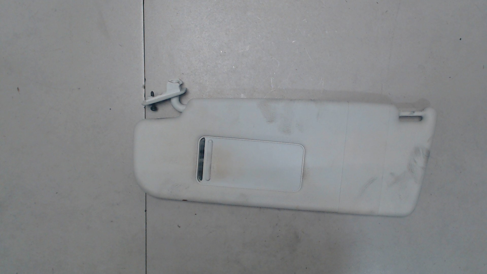 Козырек солнцезащитный