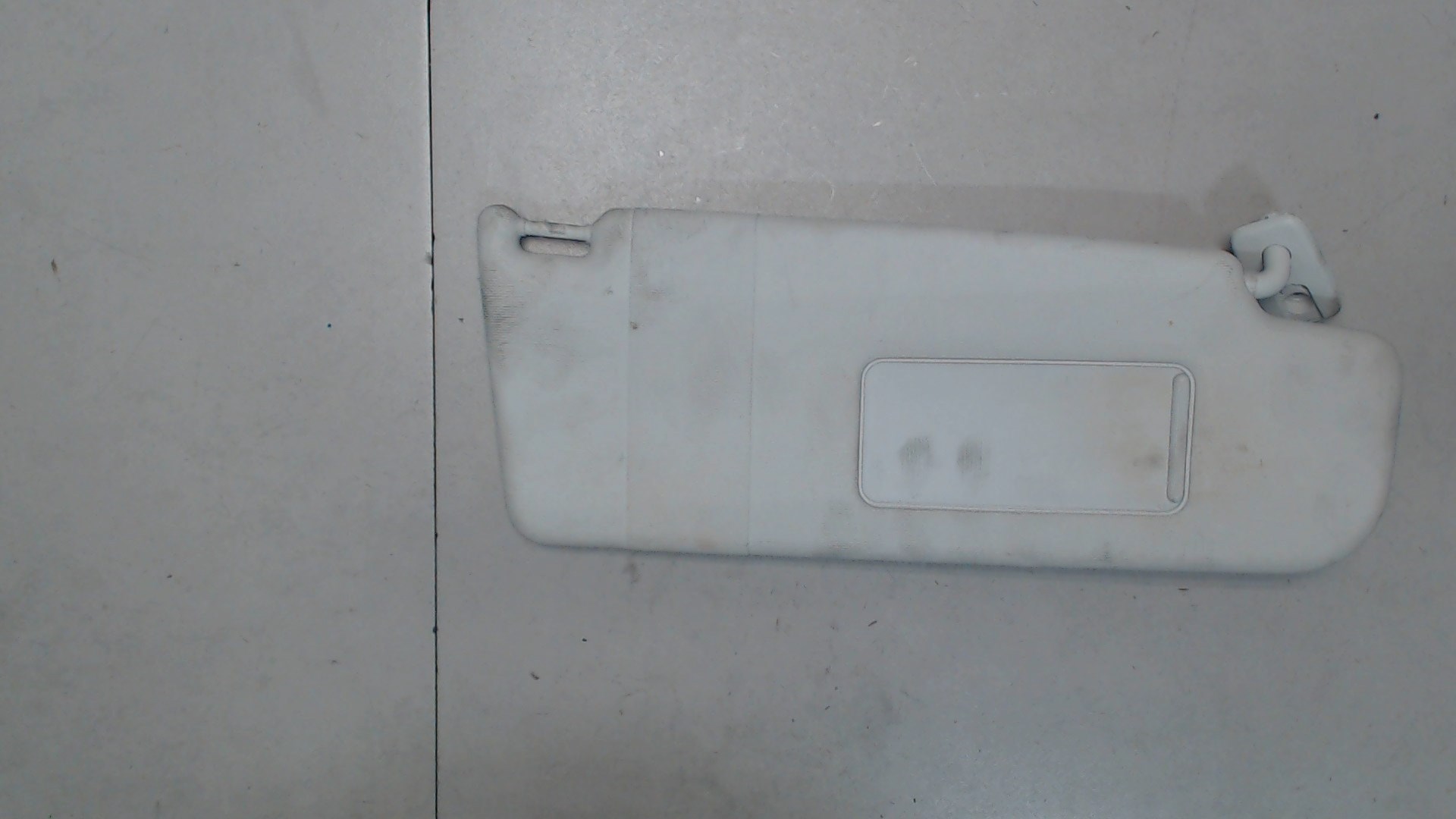 Козырек солнцезащитный