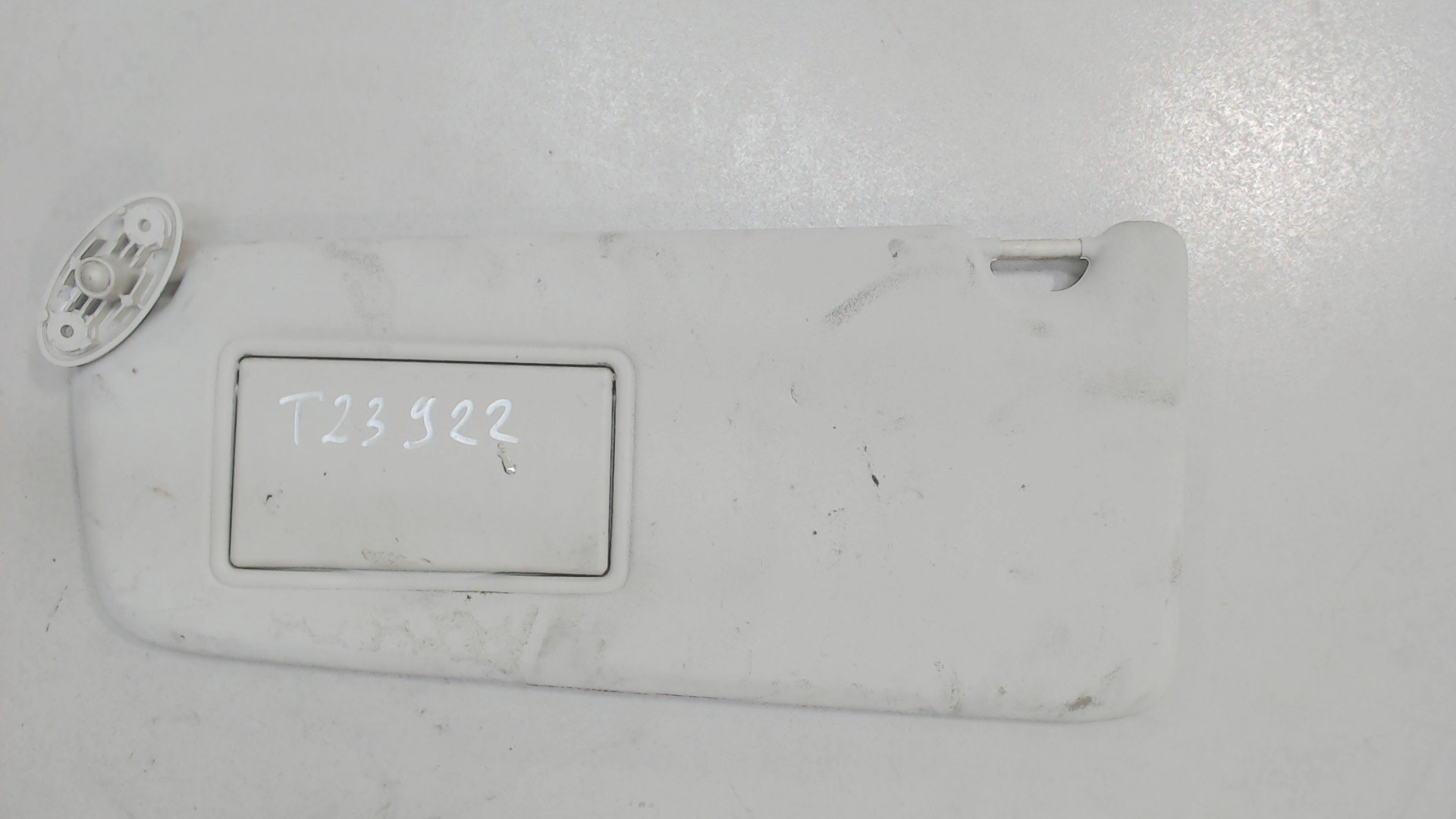 Козырек солнцезащитный