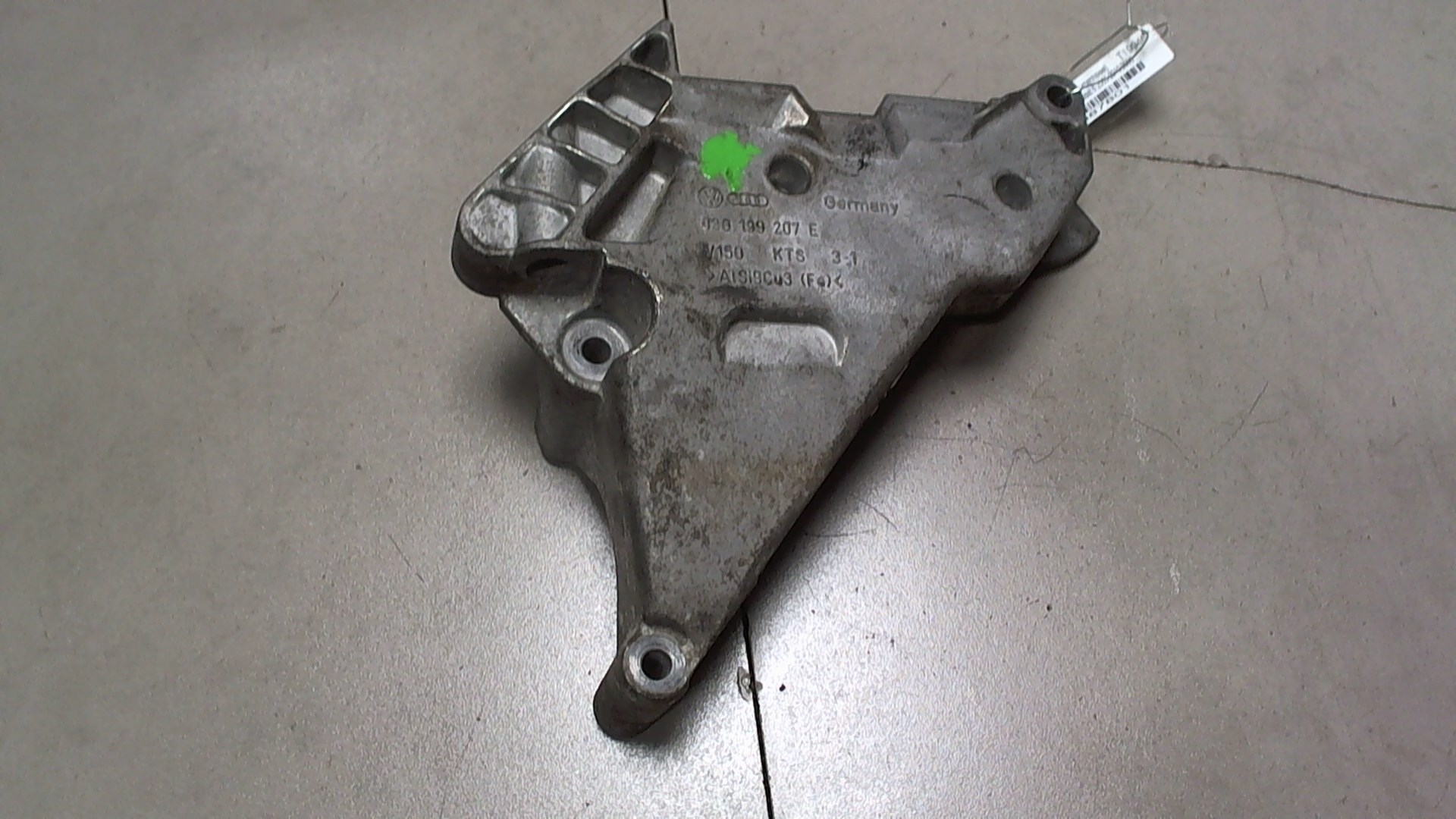 Кронштейн кондиционера