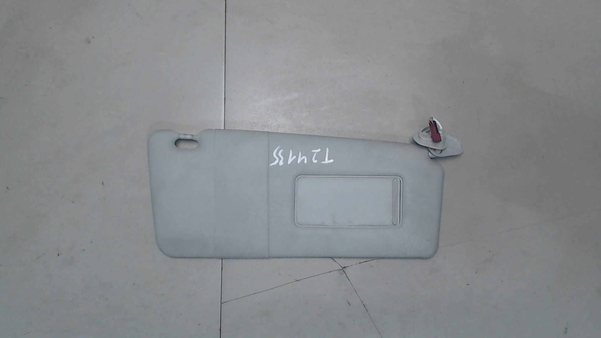 Козырек солнцезащитный