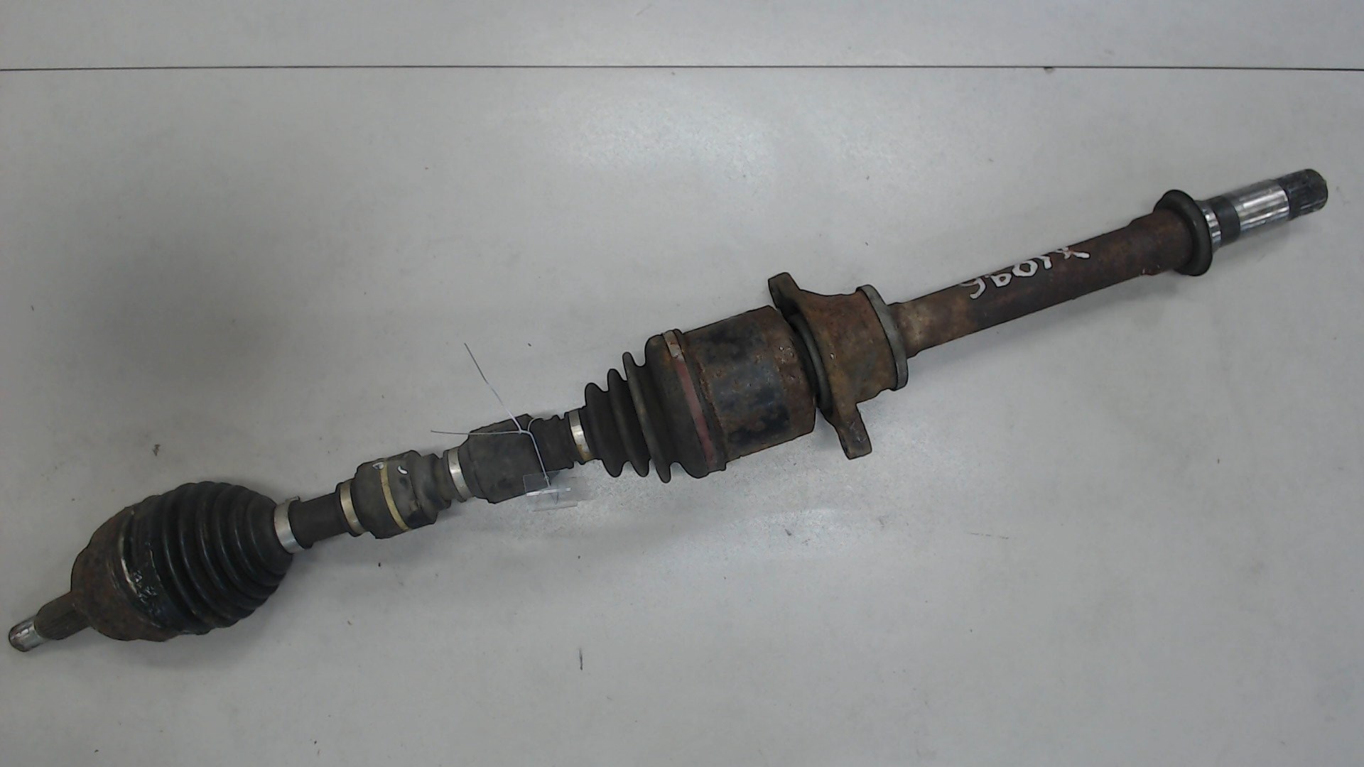 Полуось передняя правая