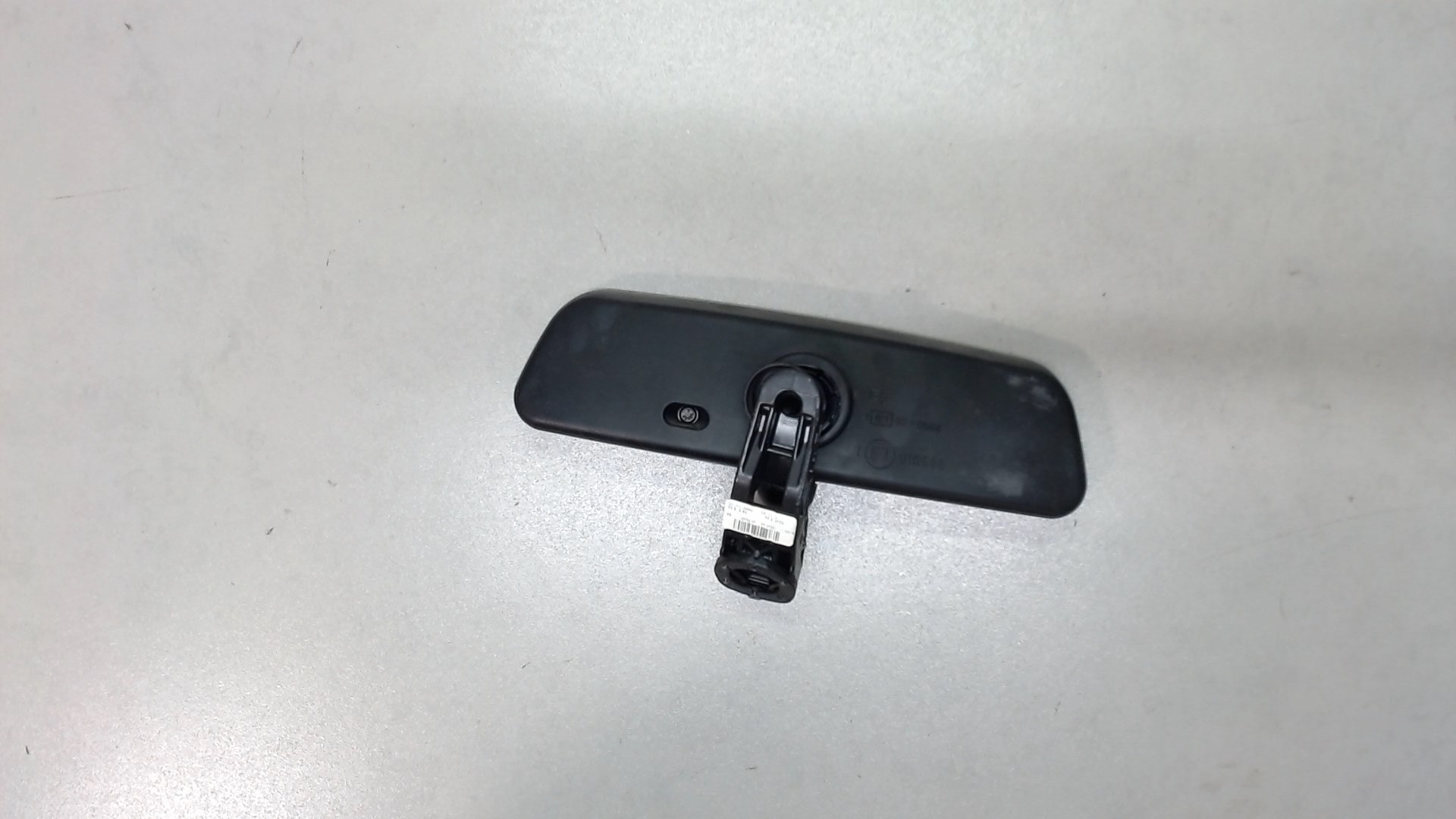 Зеркало заднего вида