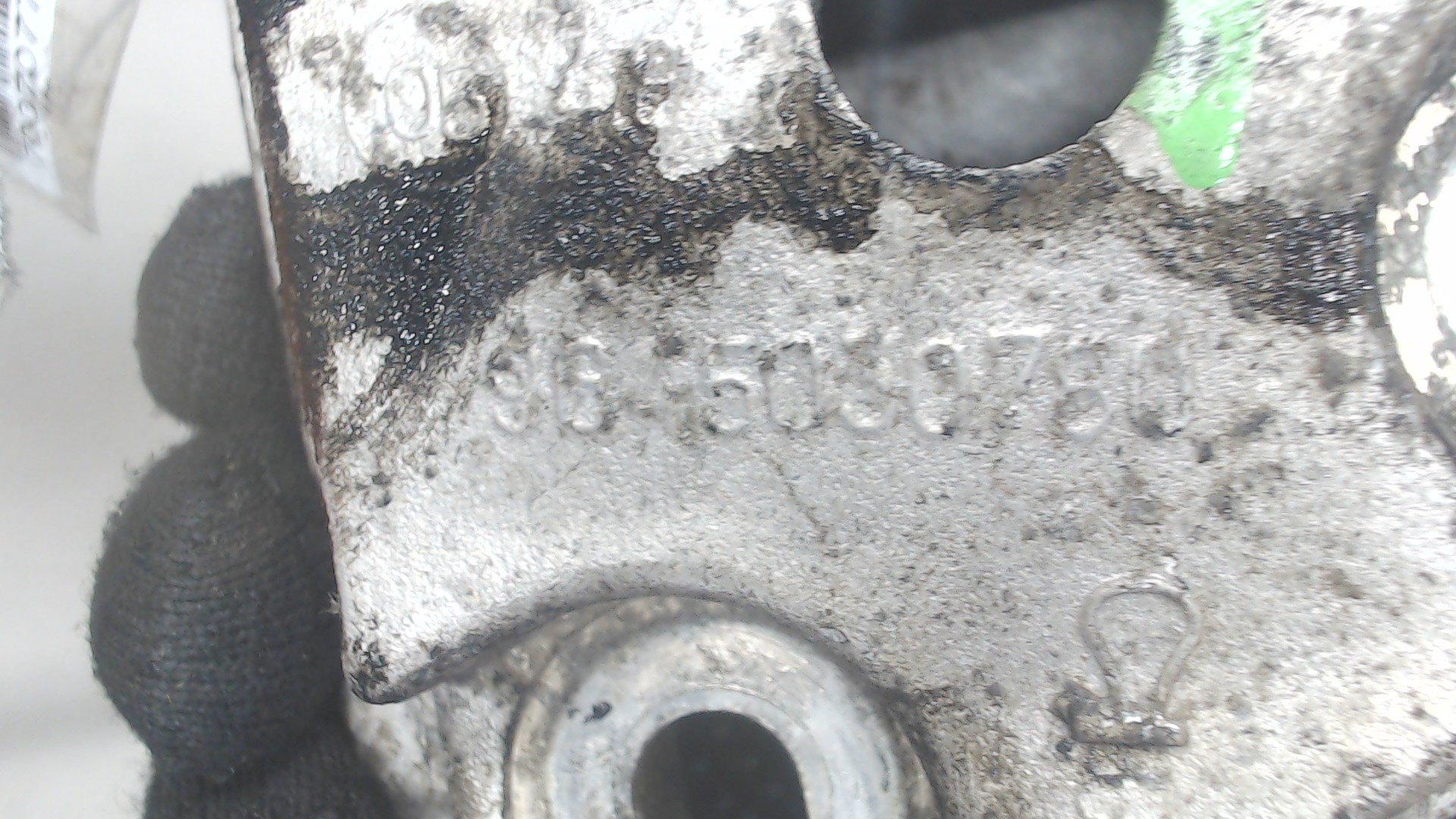 Кронштейн двигателя