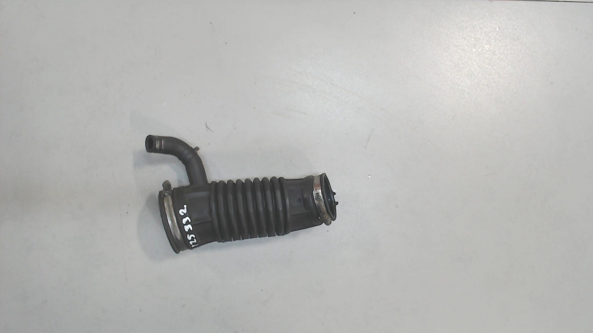 Патрубок воздушного фильтра