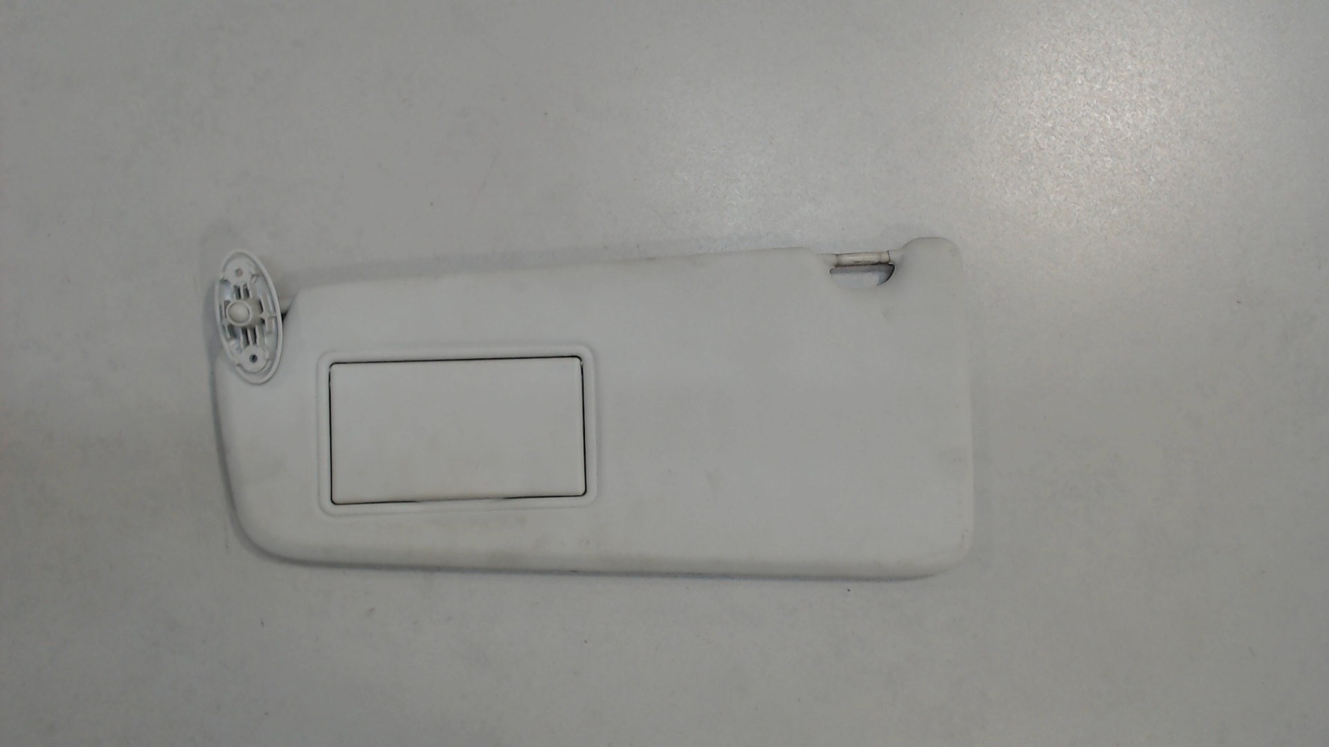 Козырек солнцезащитный