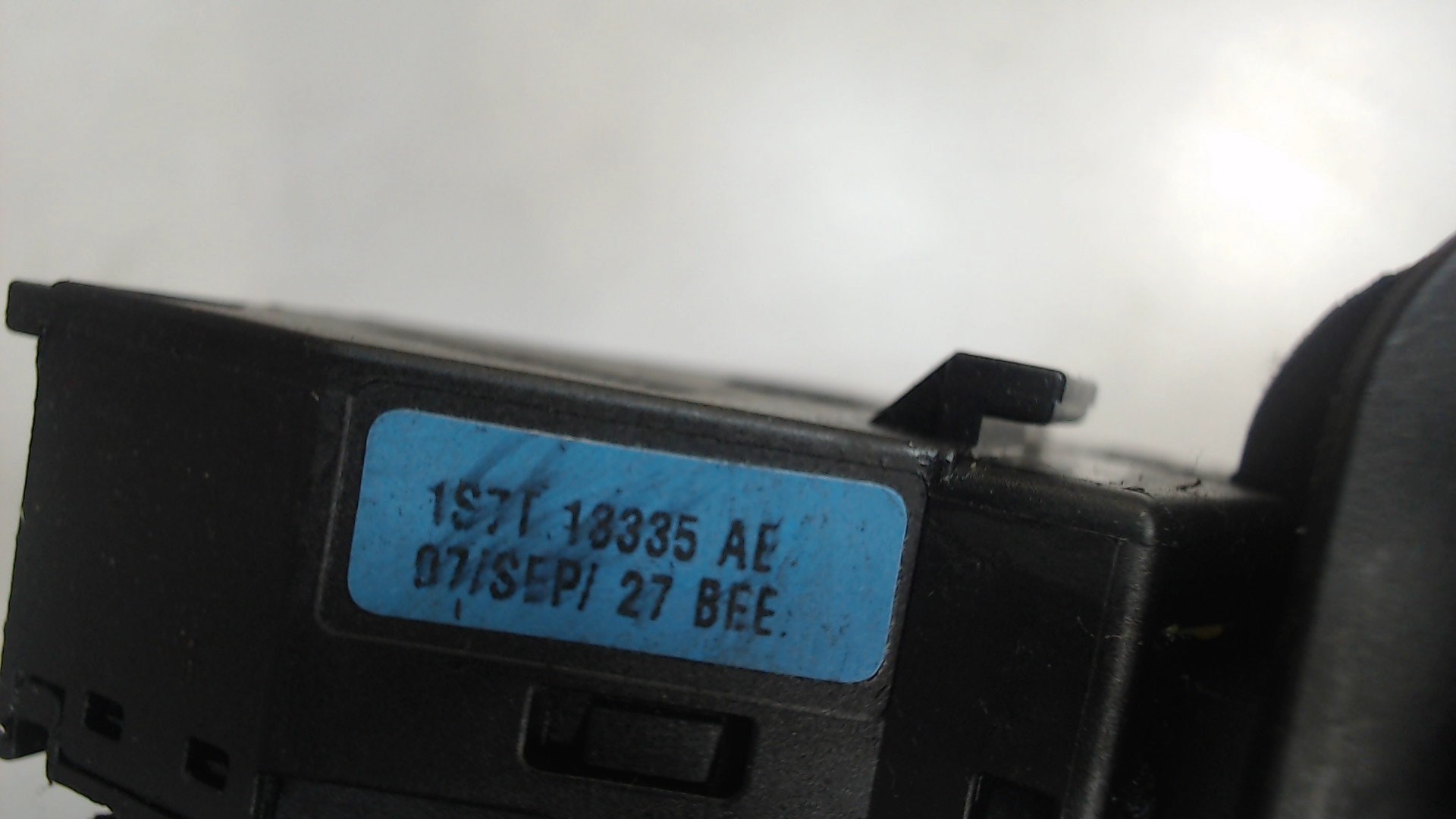 Переключатель поворотов подрулевой