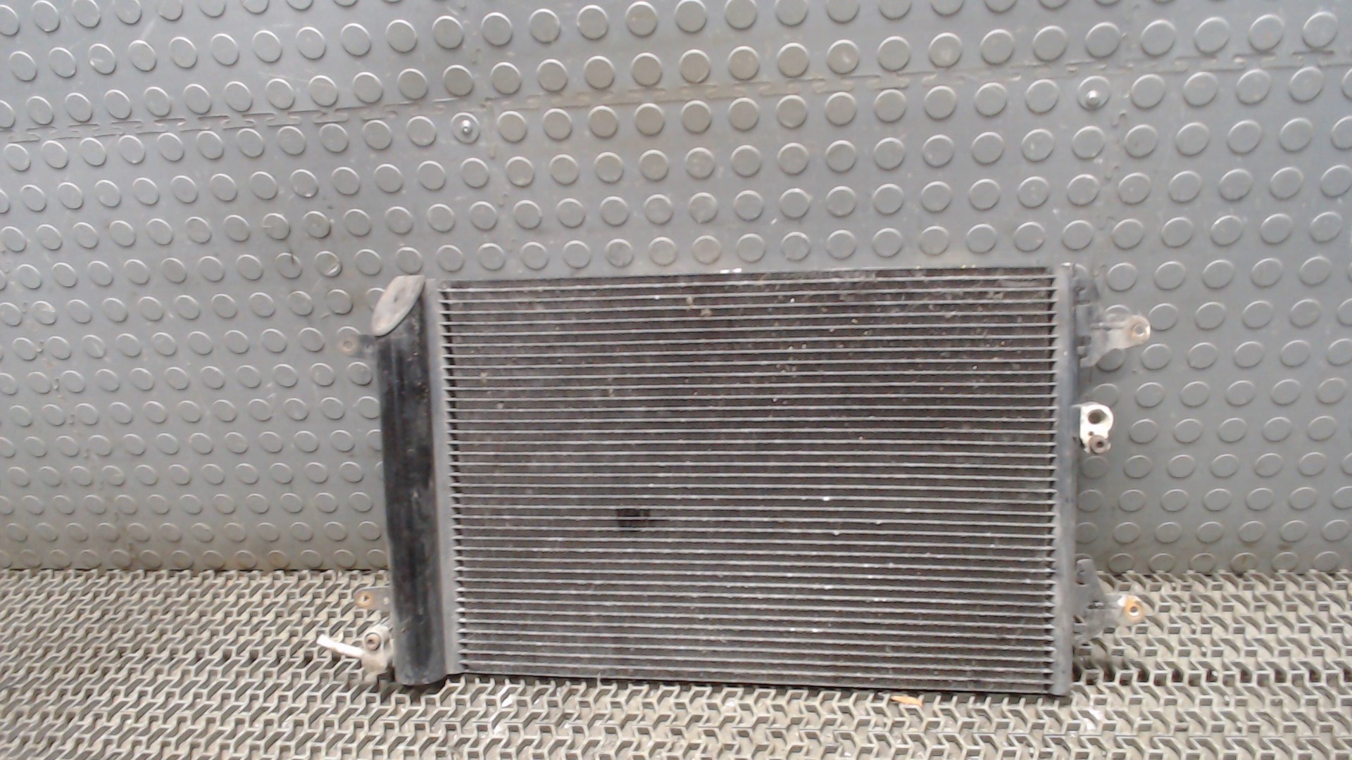 Радиатор кондиционера / конденсер