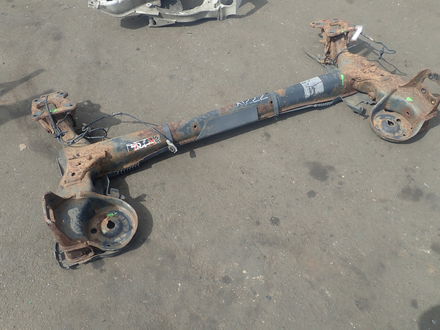 Балка задняя