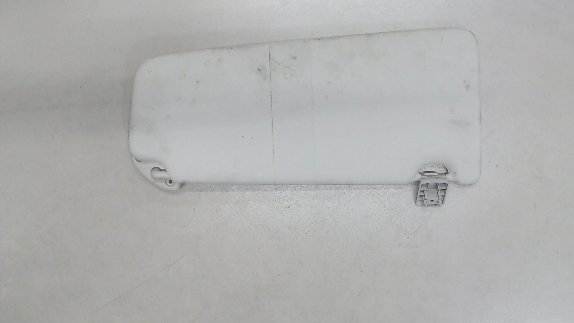 Козырек солнцезащитный