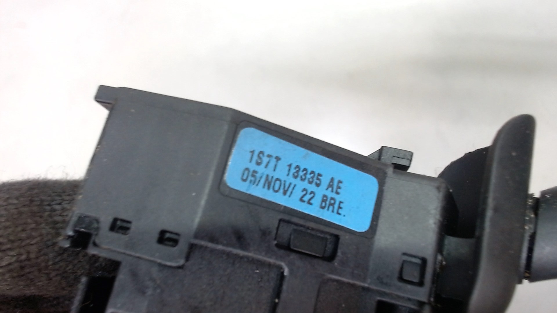 Переключатель поворотов подрулевой