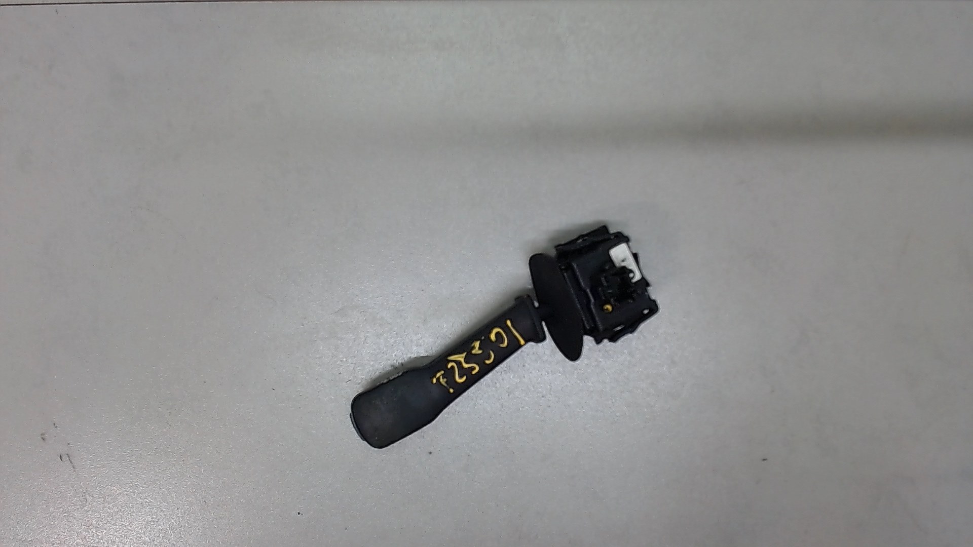 Переключатель поворотов подрулевой