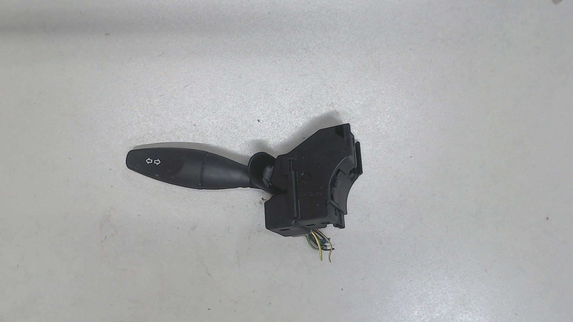 Переключатель поворотов подрулевой