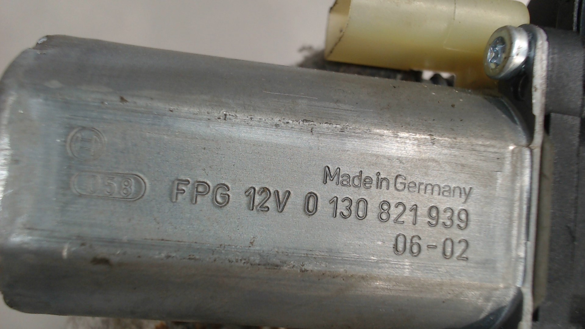 Стеклоподъемник электр. передний правый