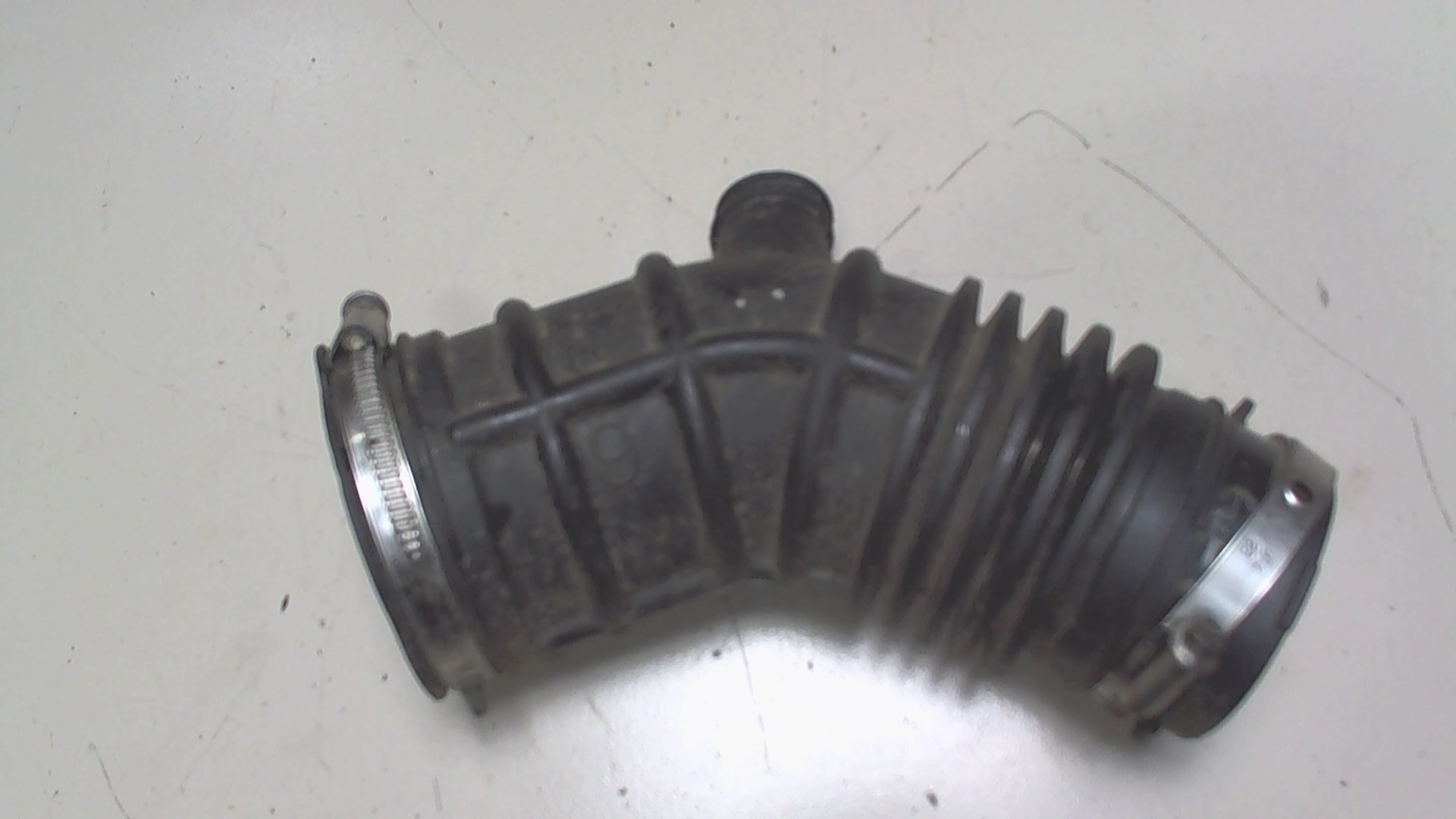 Патрубок воздушного фильтра