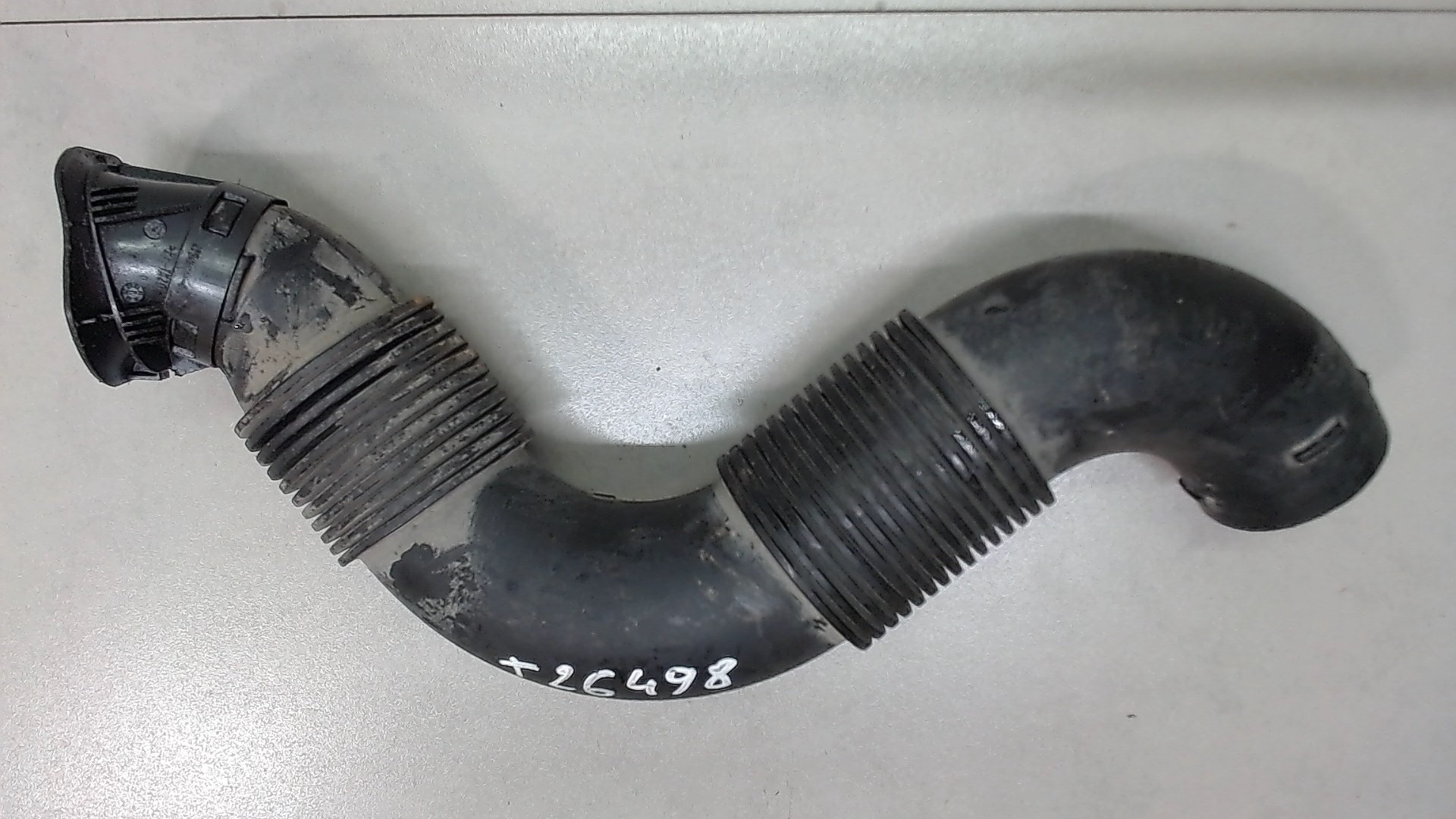 Патрубок воздушного фильтра