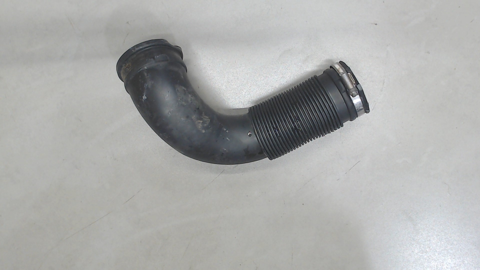 Патрубок воздушного фильтра