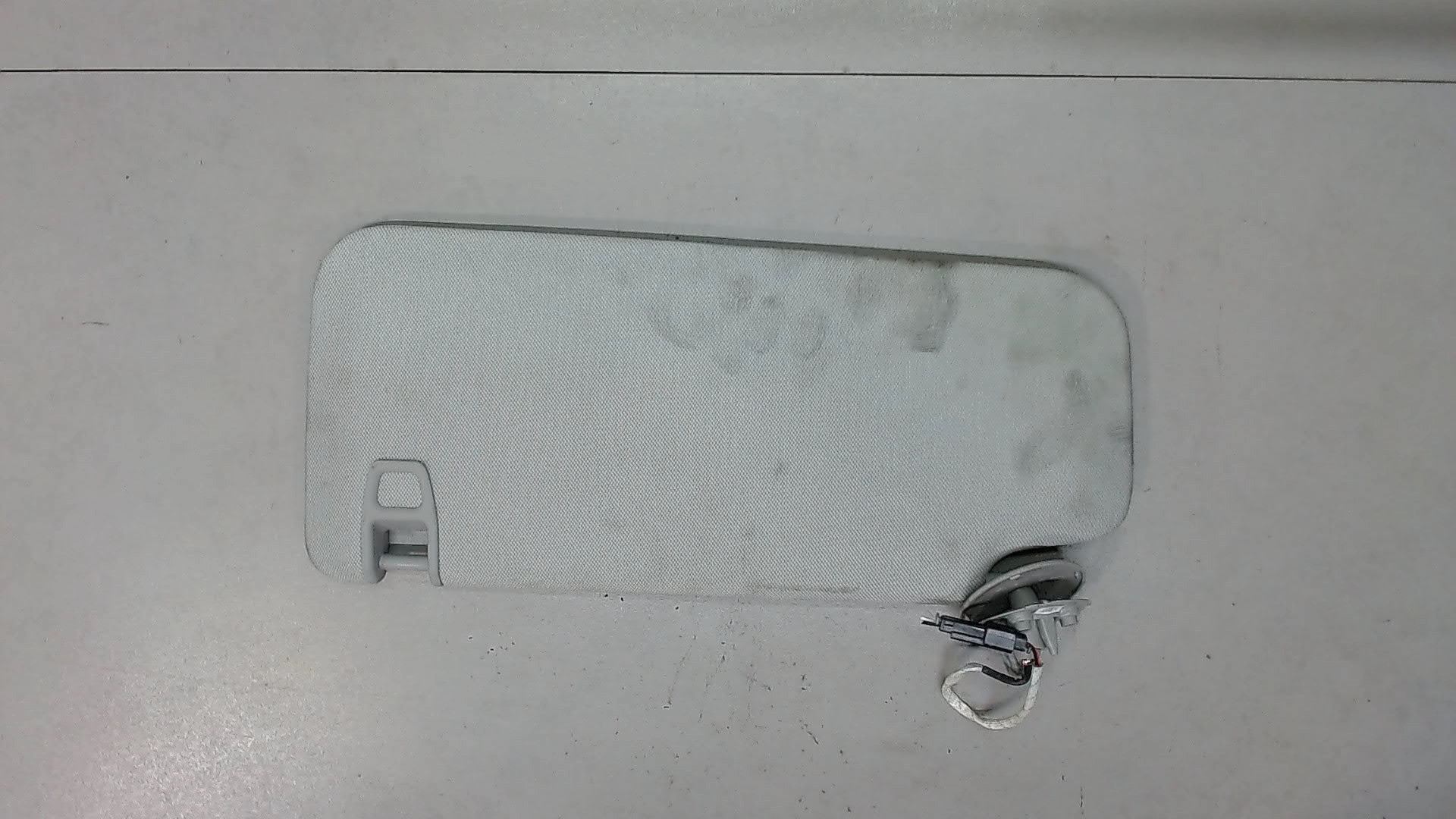 Козырек солнцезащитный