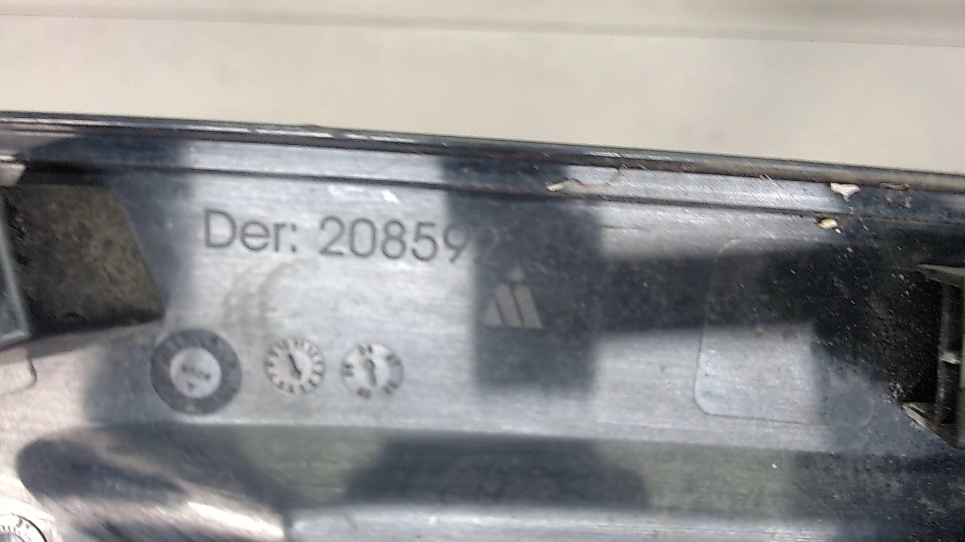 Накладка переднего крыла правого