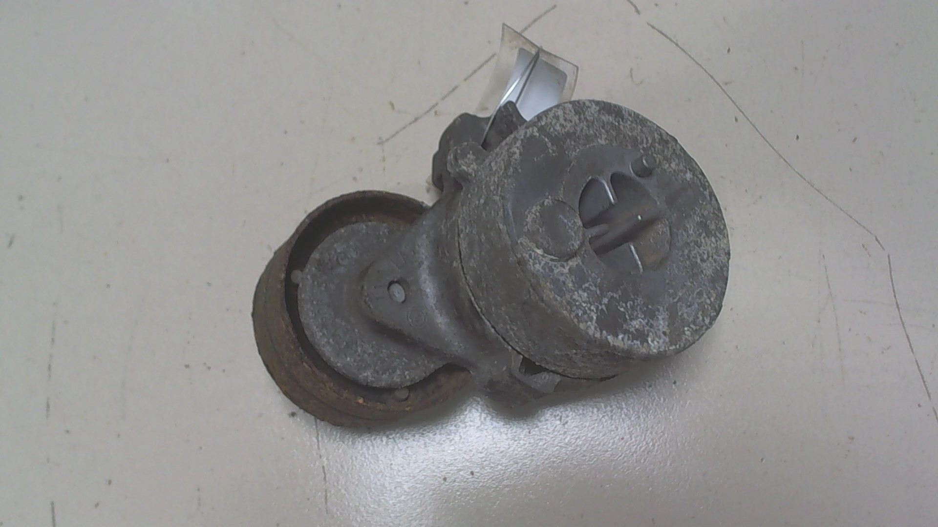 Натяжитель ремня