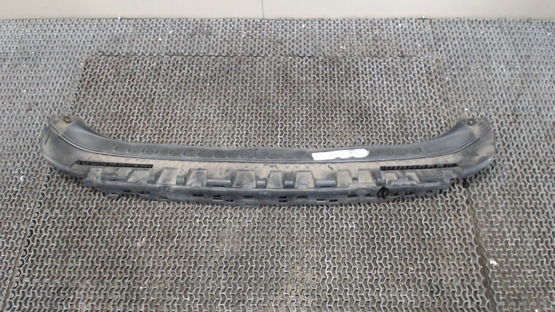 Кронштейн заднего бампера